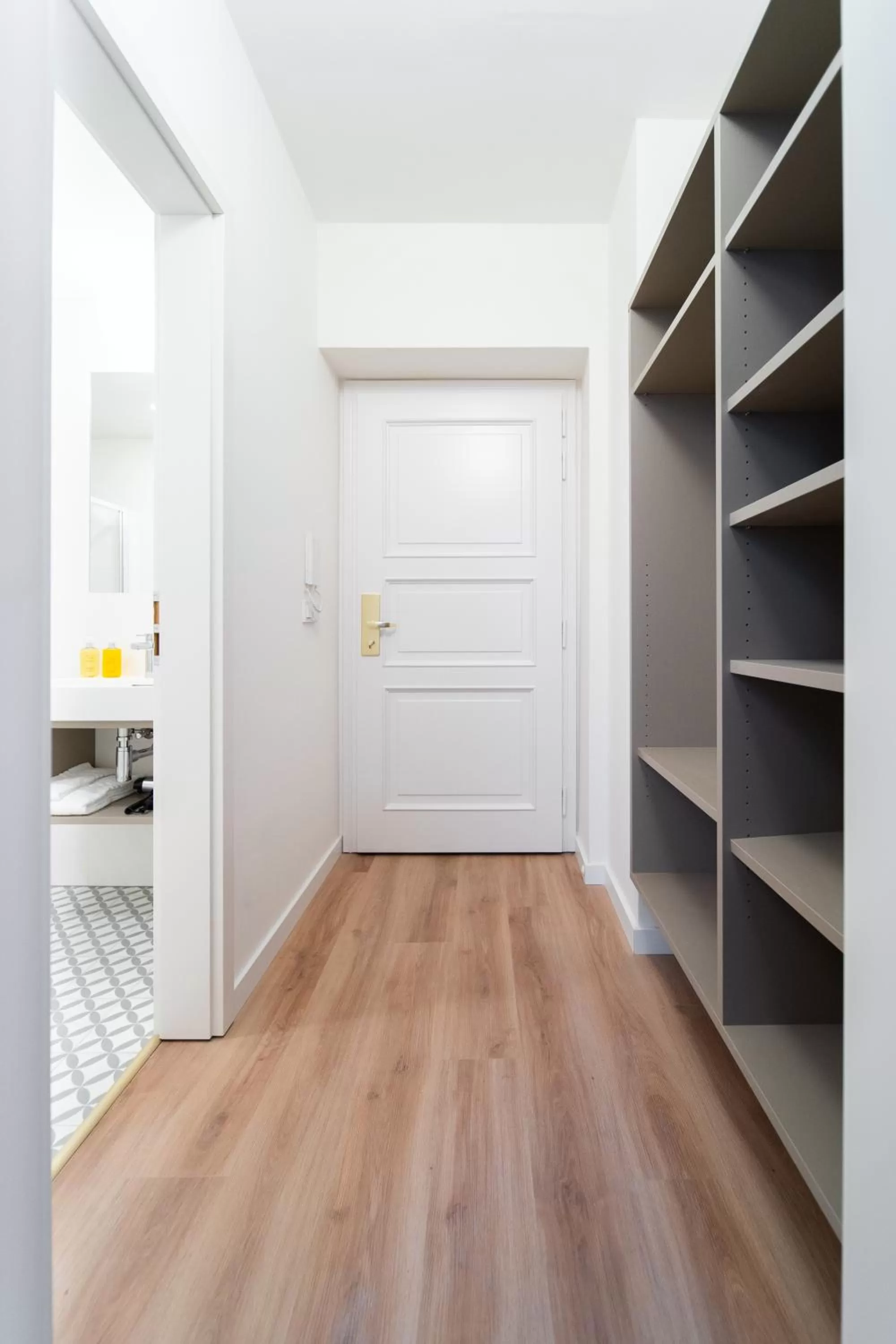 Facade/entrance in Karl BY ZEITRAUM