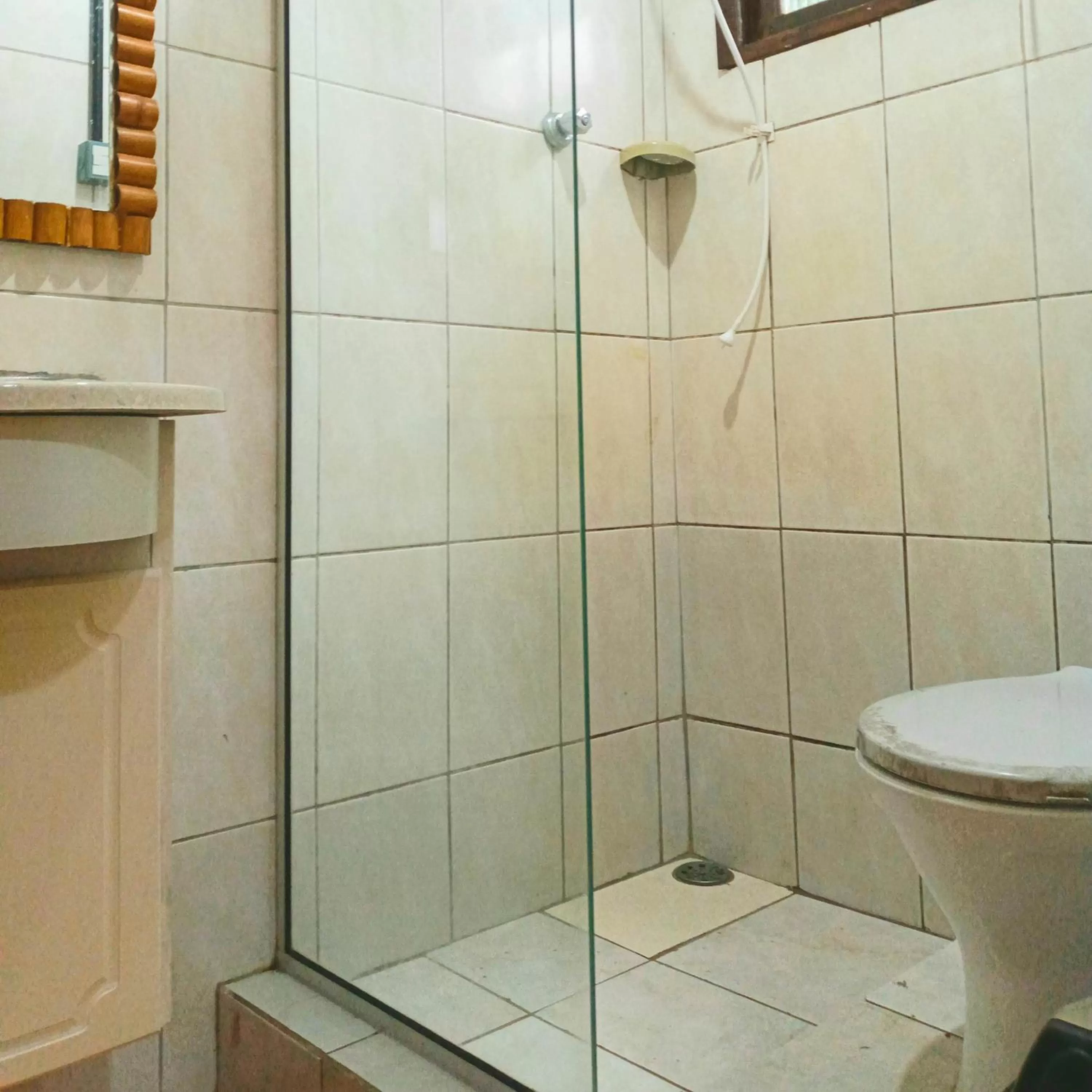 Bathroom in Pousada e Hostel Marthi