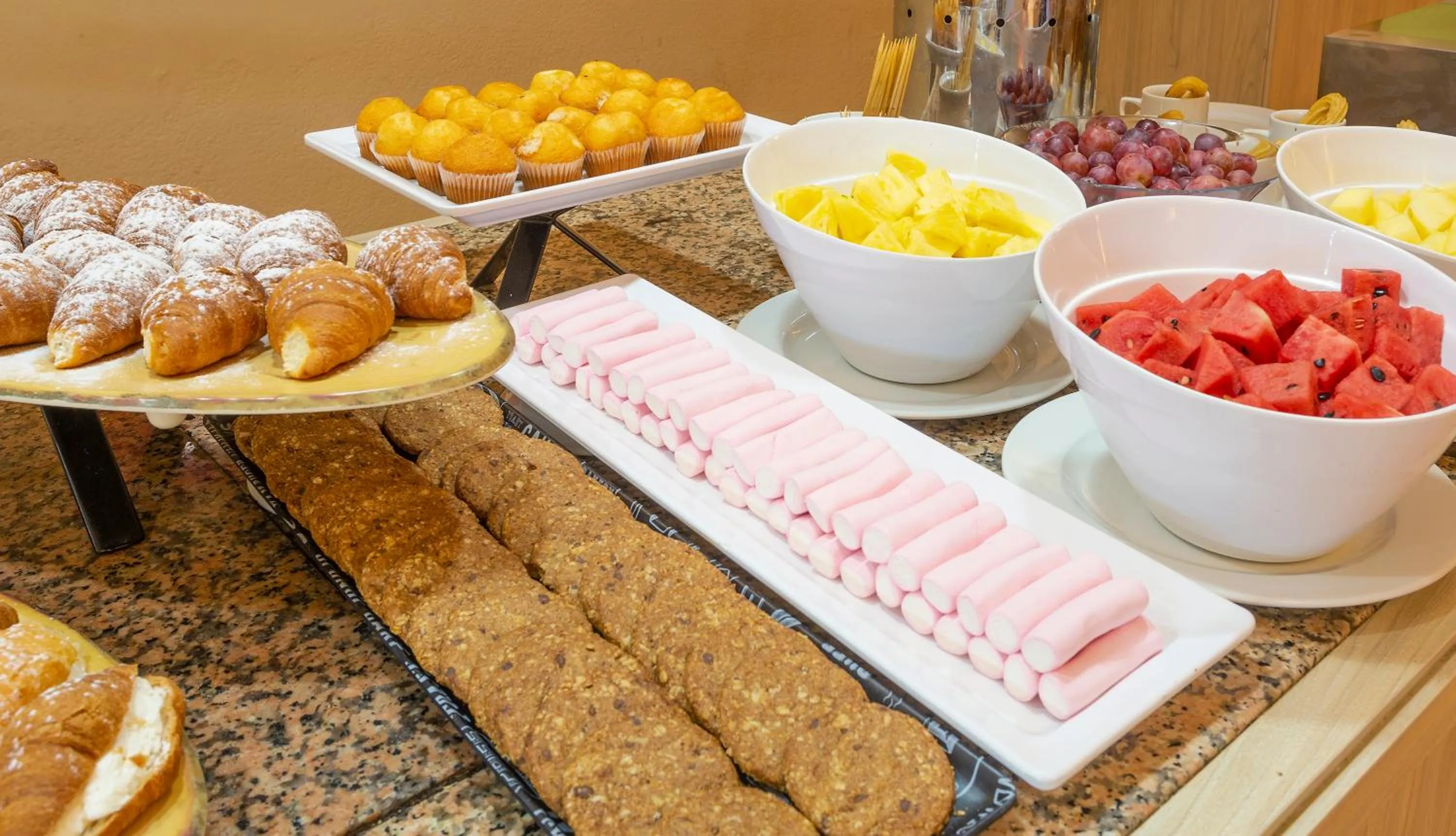 Food in JS Cape Colom - Adults Only