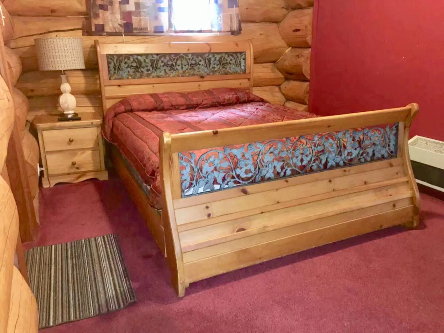 Bed in Rainbow Lake Castle Resort