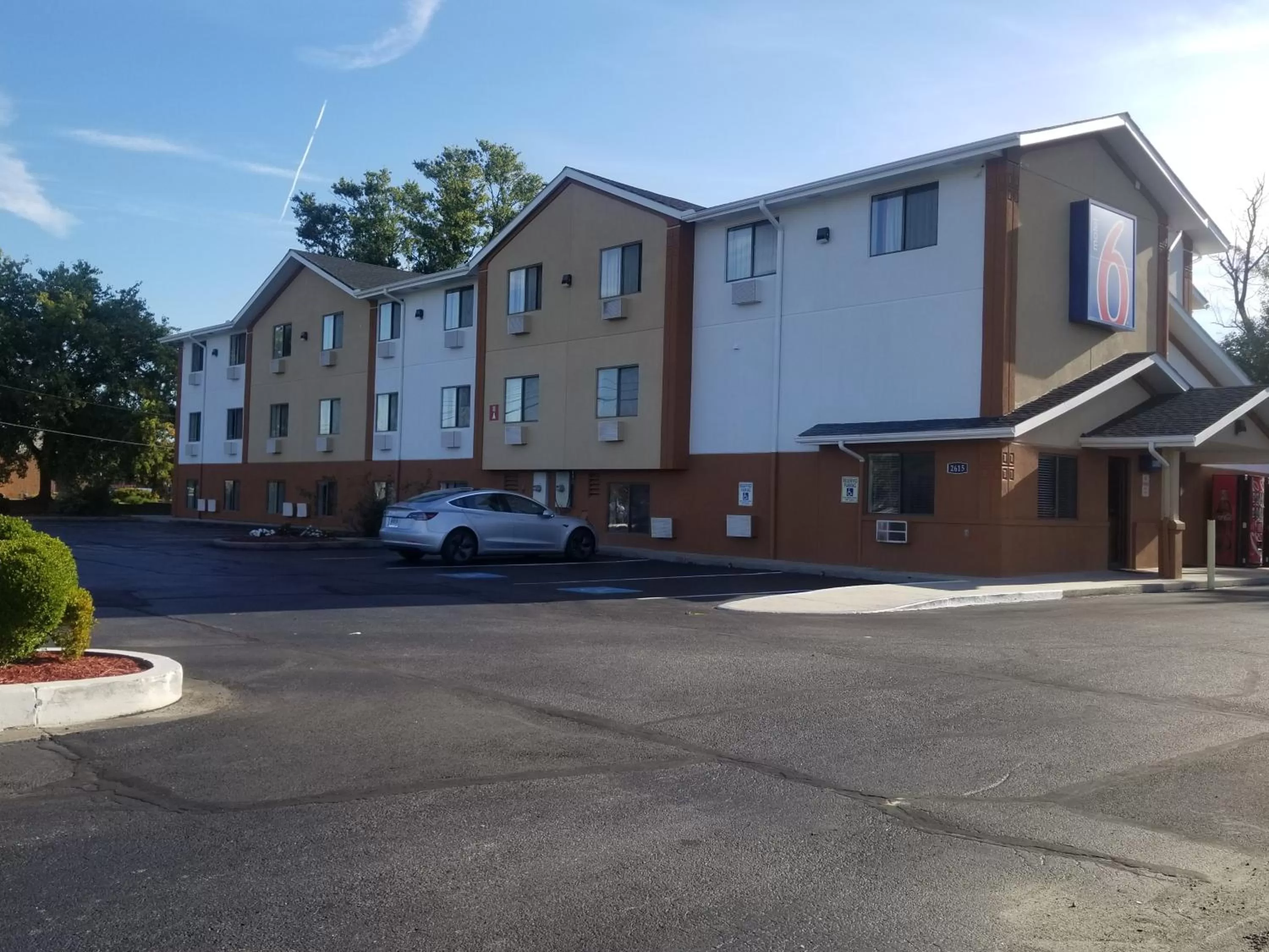 Property building in Motel 6-Salisbury, MD