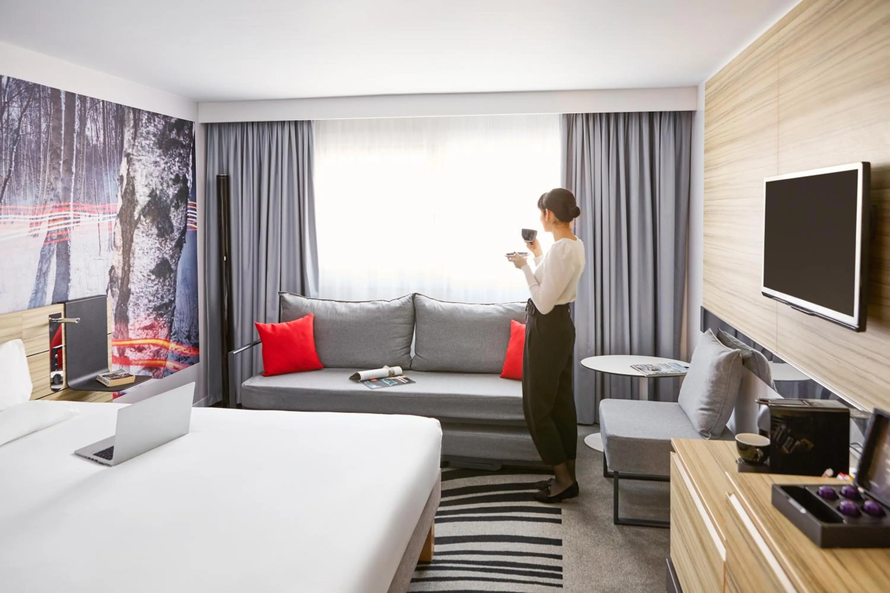 Guests in Novotel Birmingham Airport Terminal Building - NEC