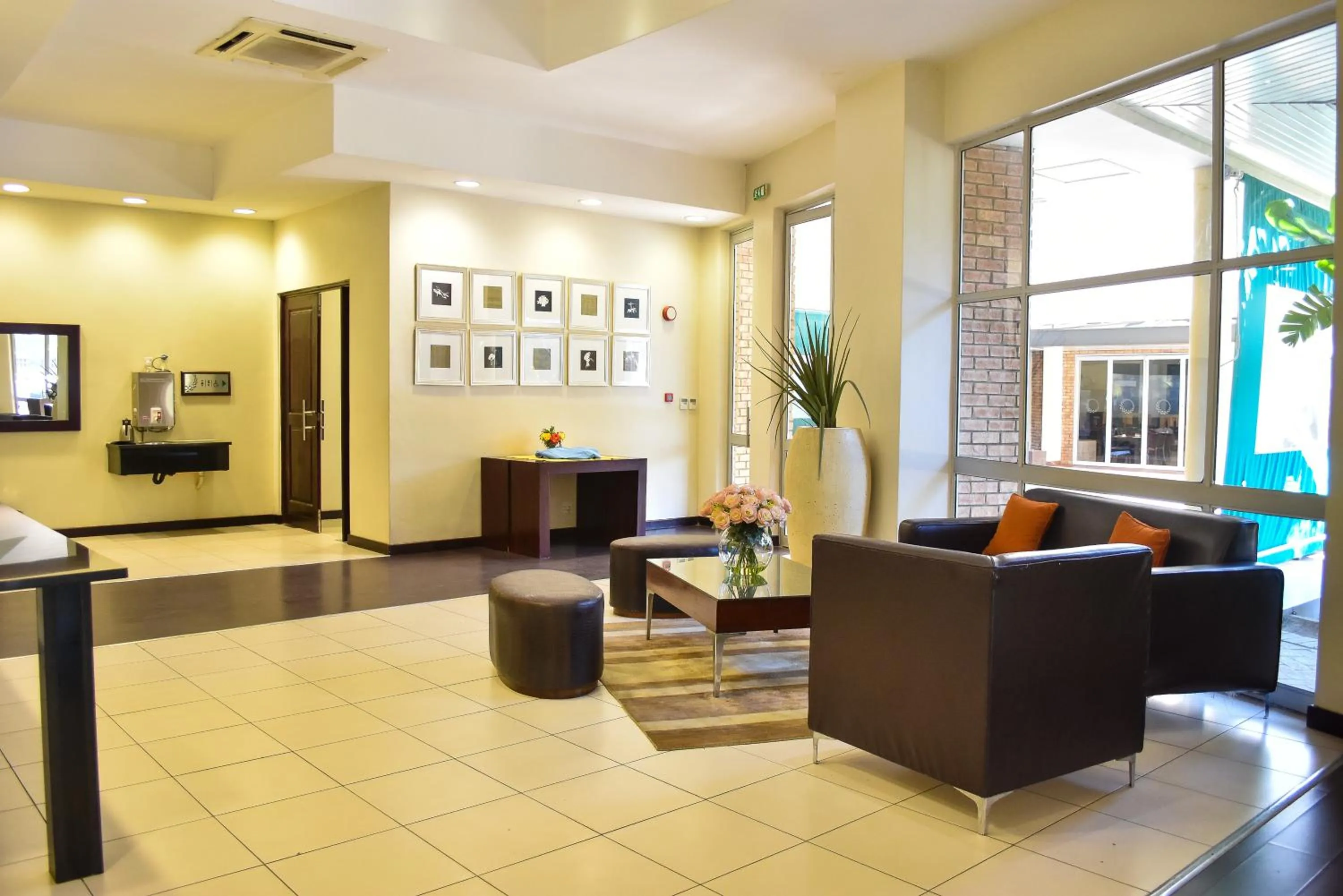 Lobby or reception in Cresta Lodge Gaborone