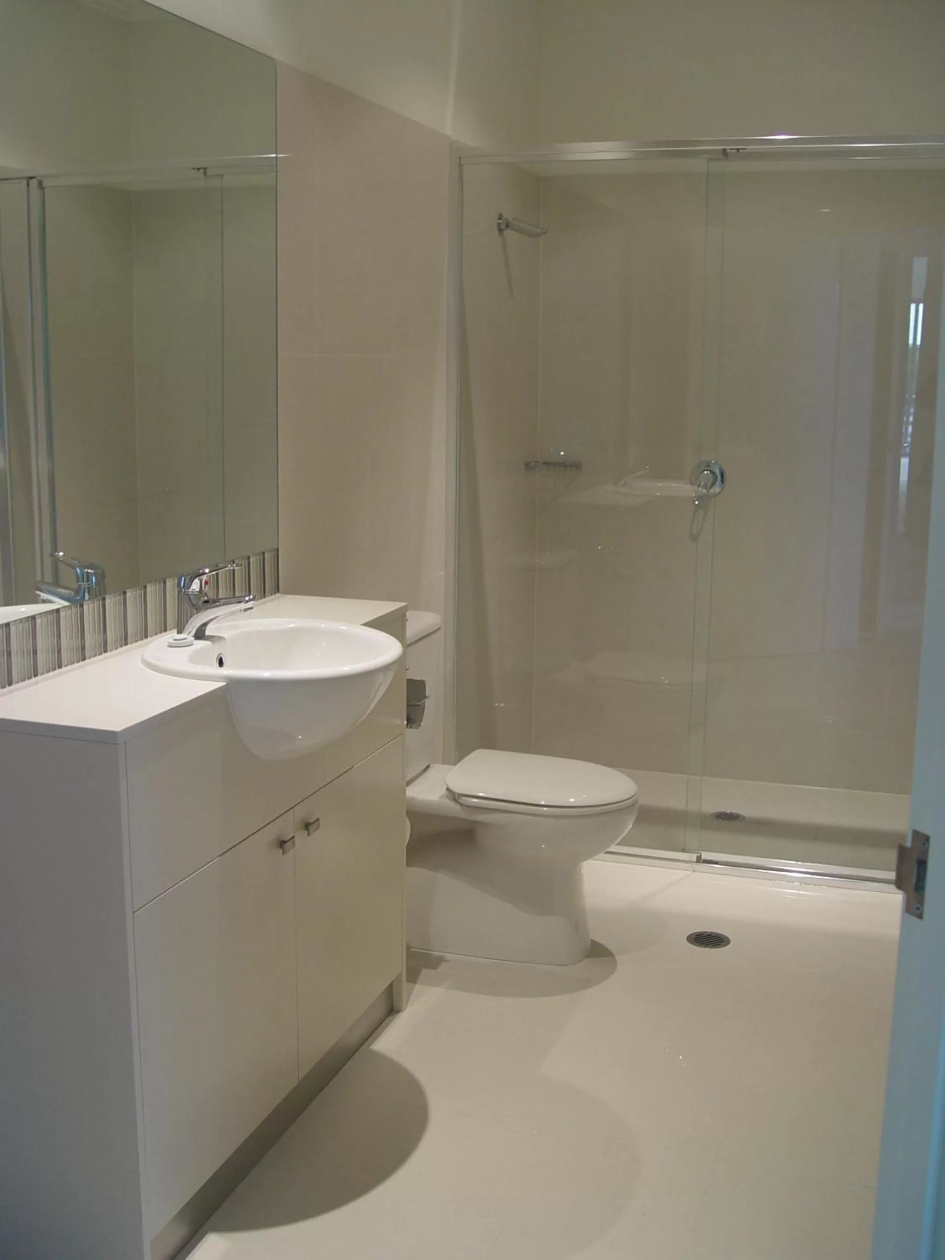 Bathroom in Toowoomba Central Plaza Apartment Hotel Official