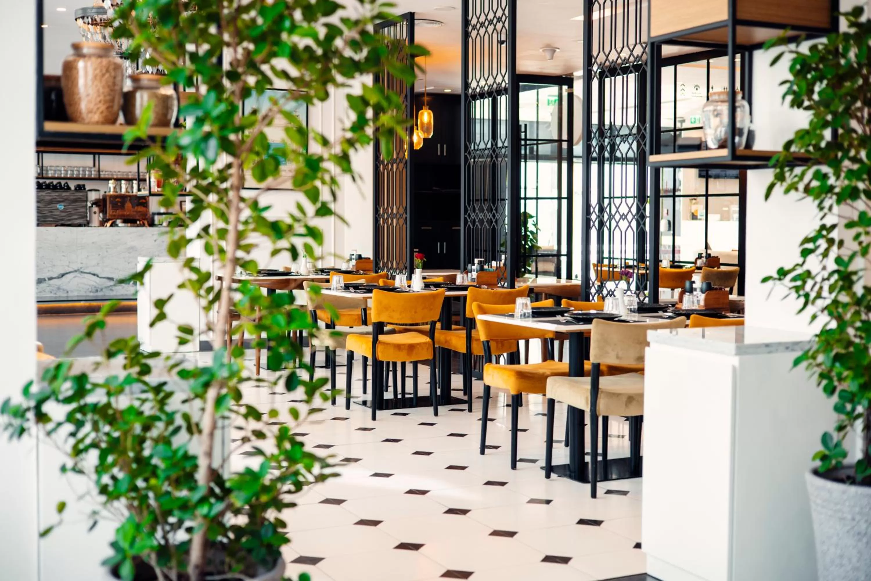 Restaurant/places to eat in Rose Executive Hotel - DWTC