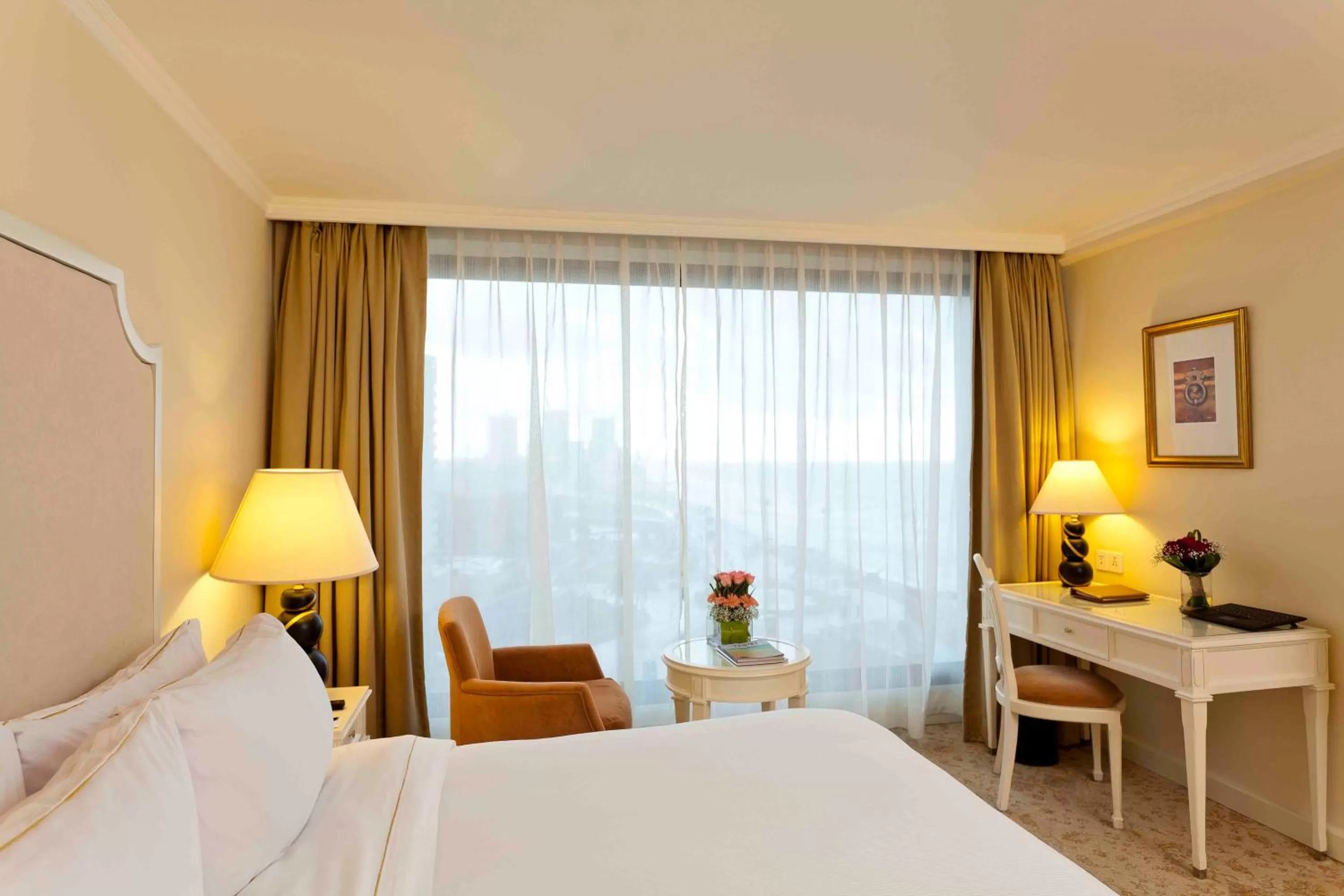 Bedroom, Bed in The Kingsbury Colombo