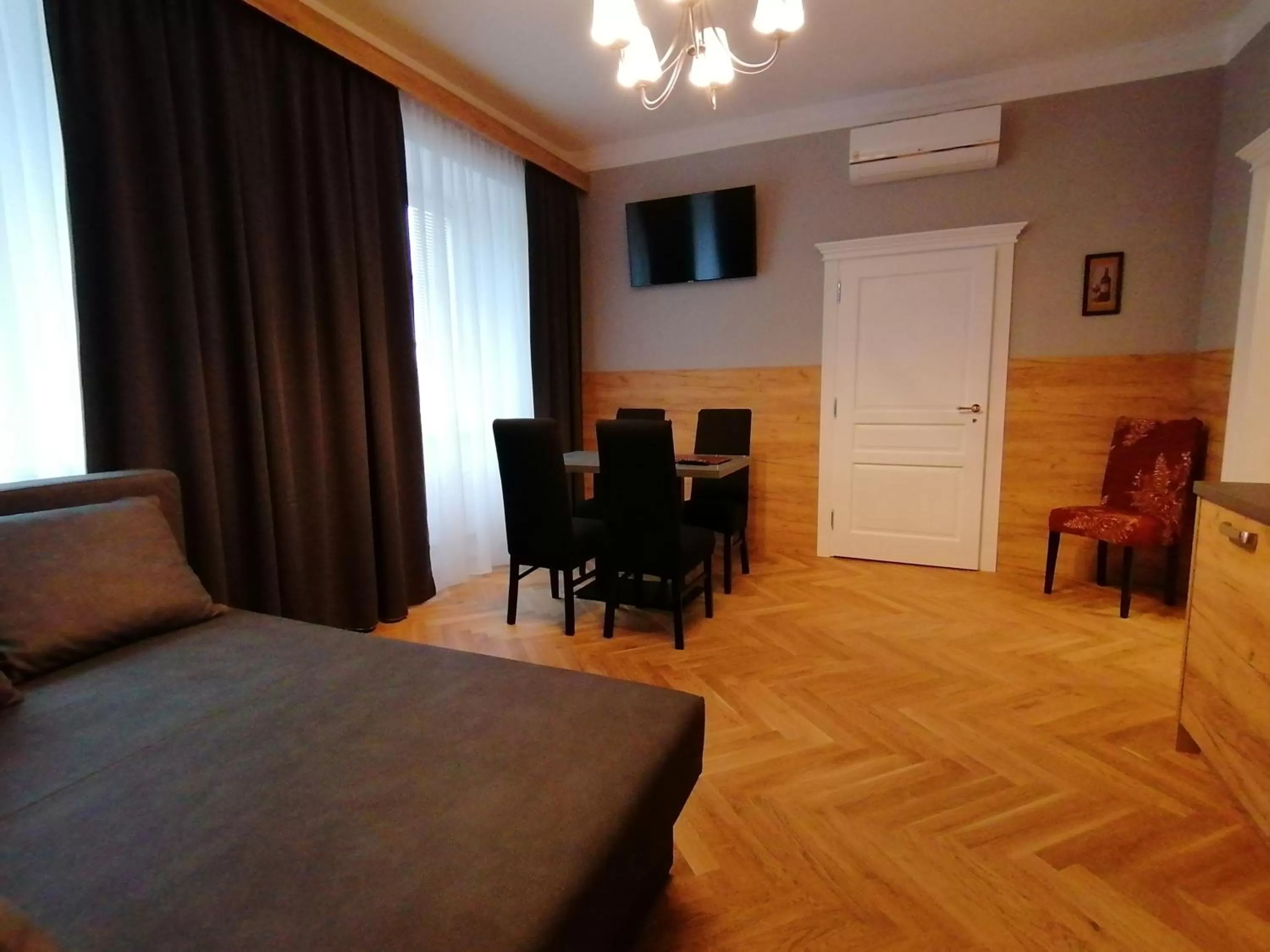 Decorative detail, Bed in GOLDEN STAR - Premium Apartments