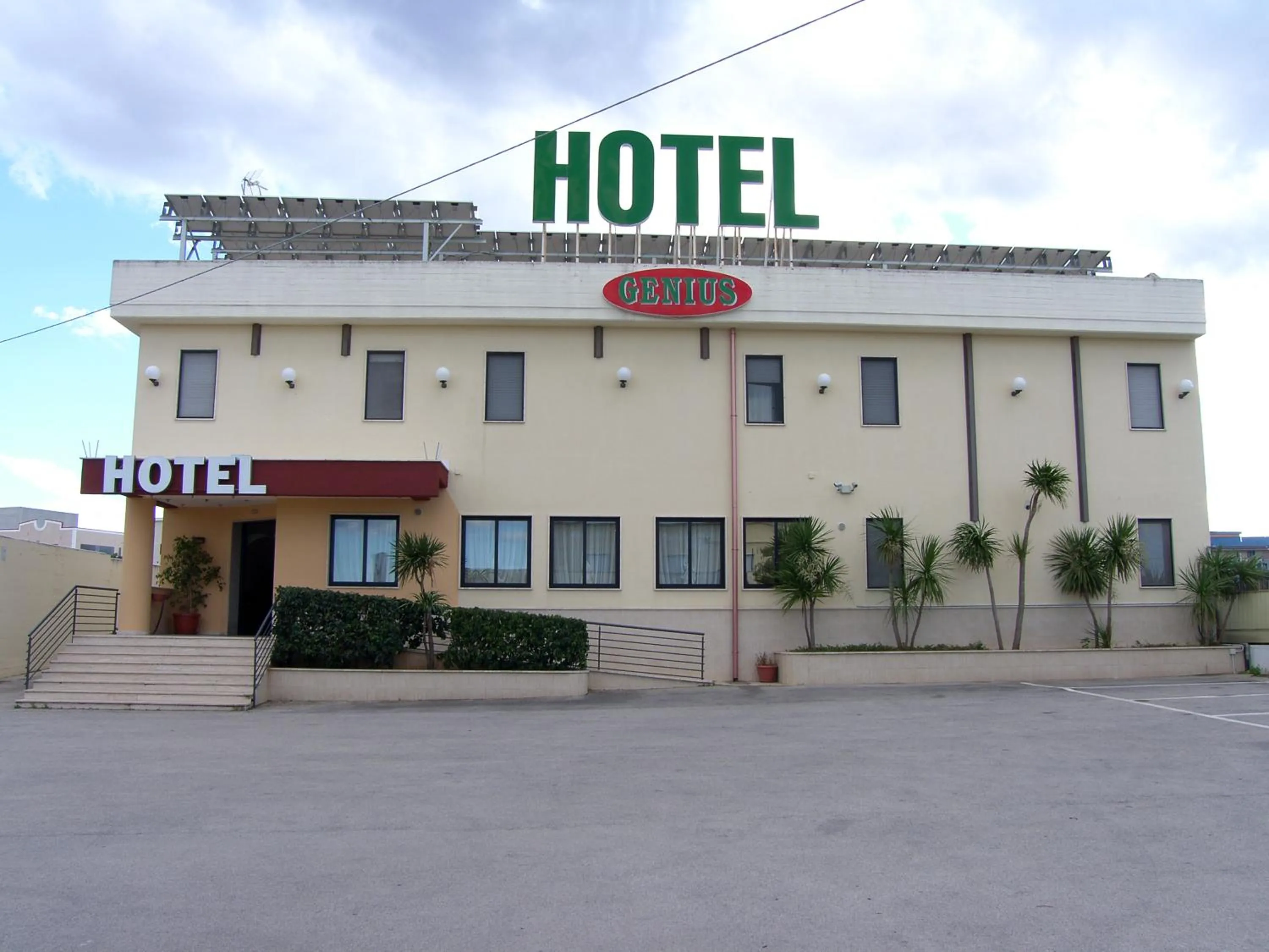 Property building in Hotel Genius