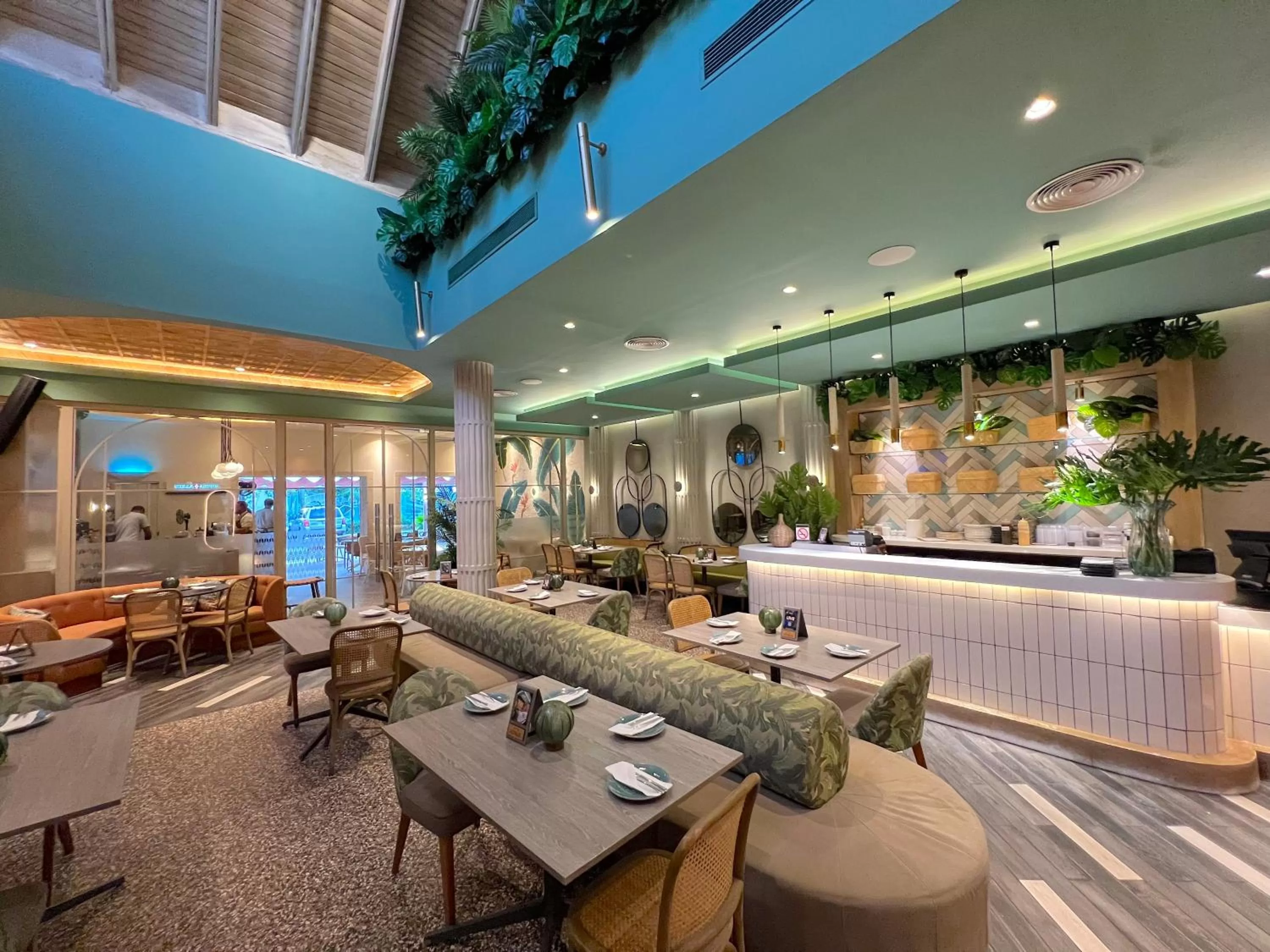 Restaurant/Places to Eat in FIESTA SOL CARIBE playa LOS CORALES