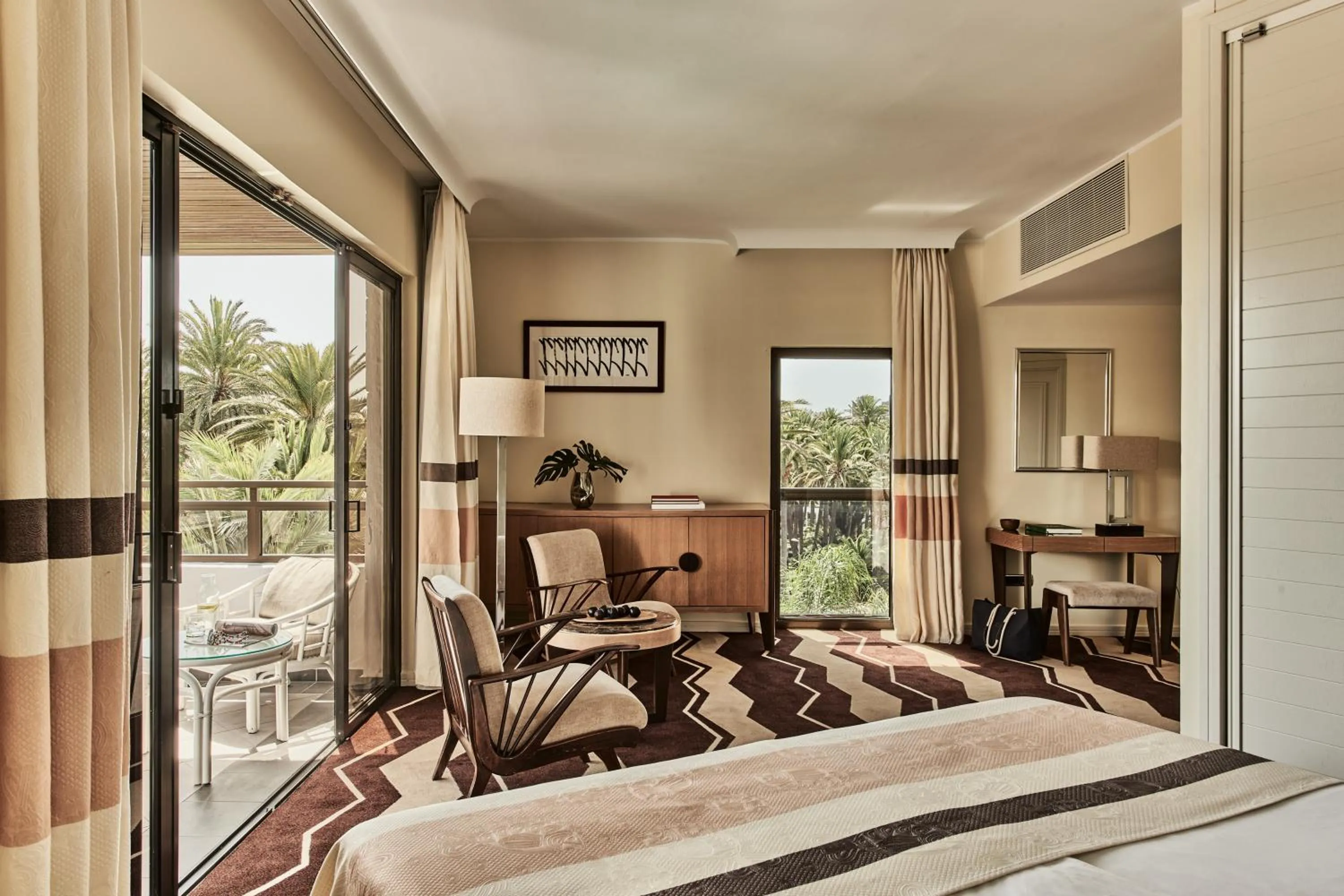 Photo of the whole room, Bed in Seaside Palm Beach