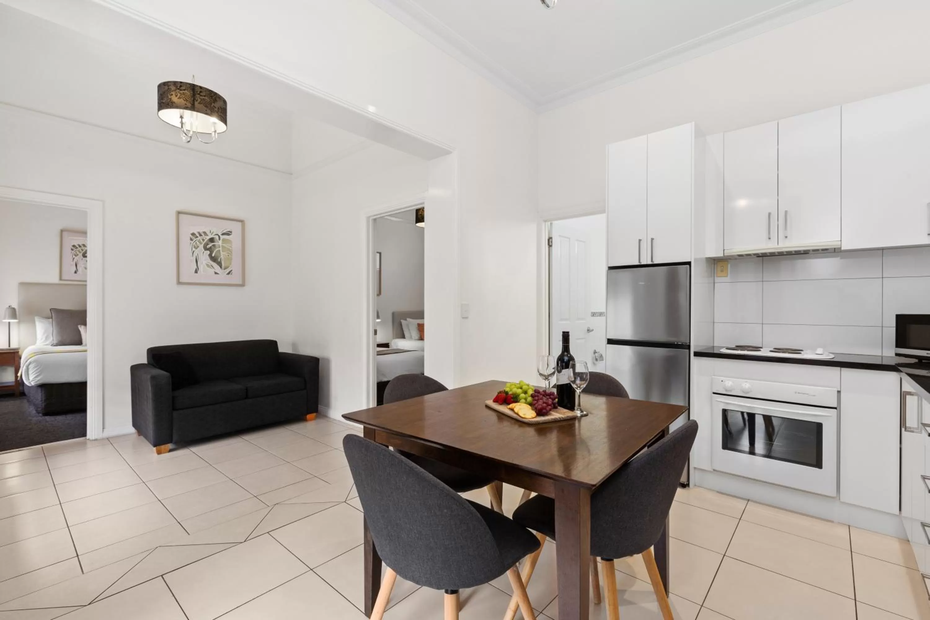 Kitchen or kitchenette in All Seasons Resort Hotel Bendigo