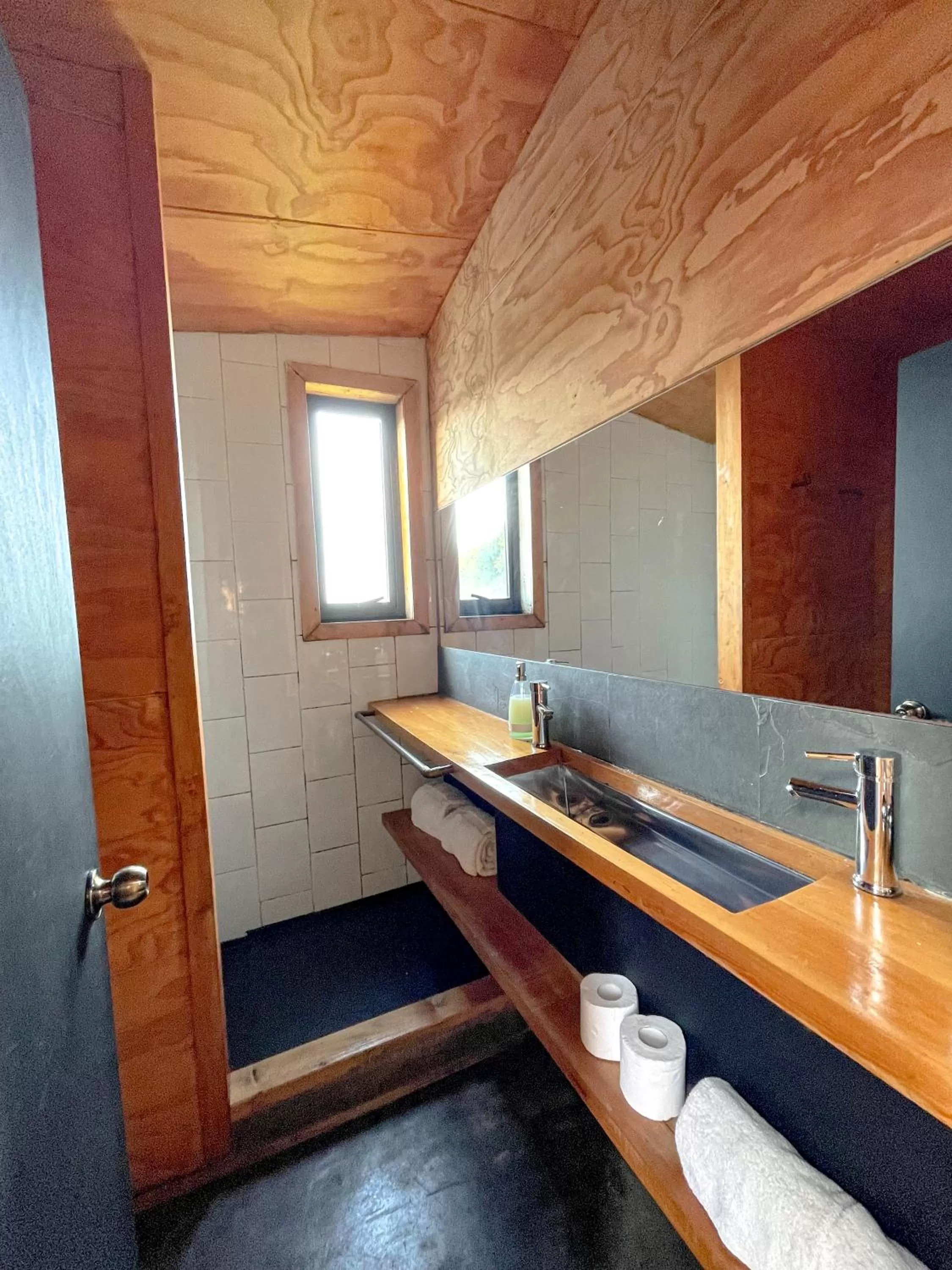 Bathroom in El Coo Lodge