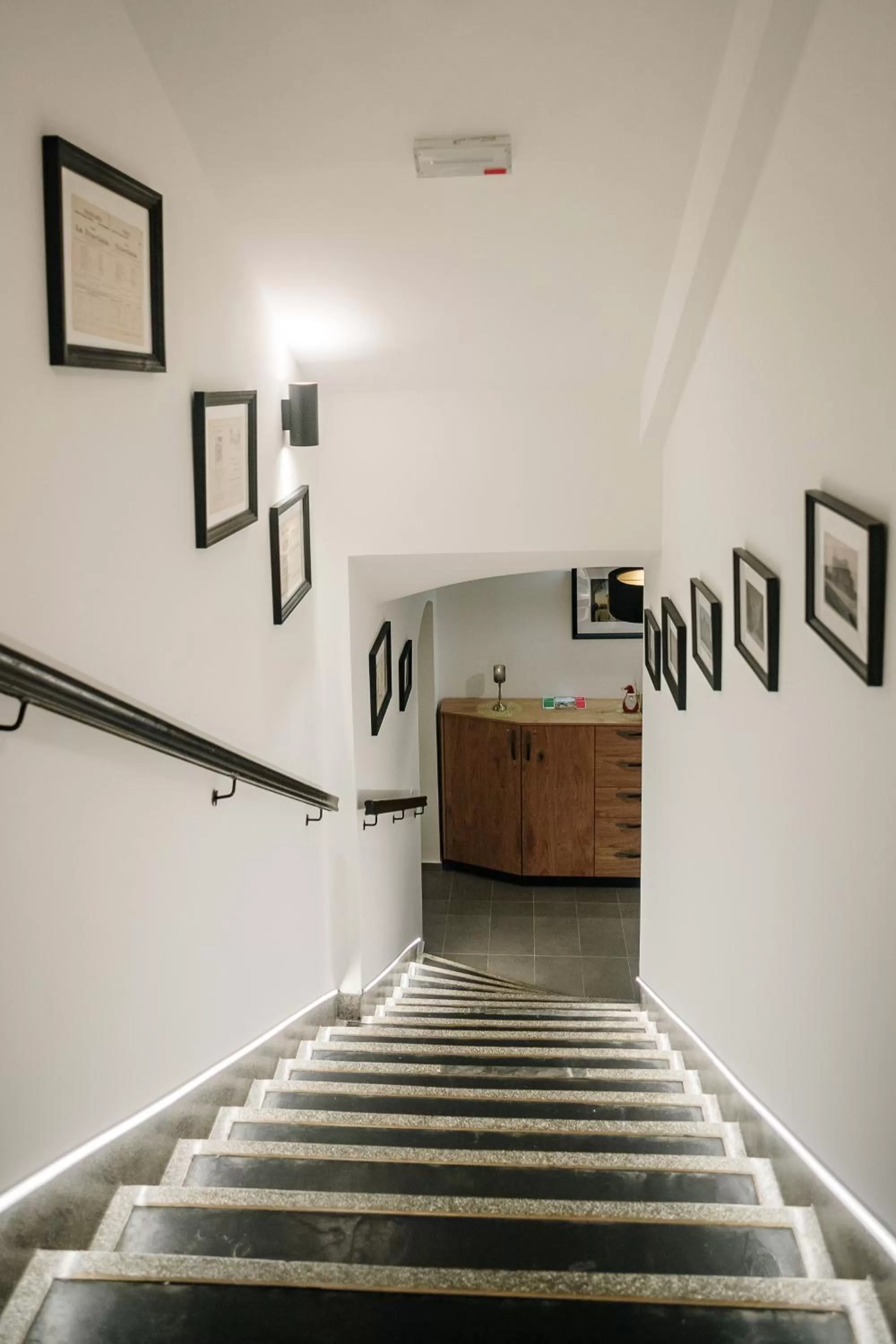 Toilet in Operna klet Ljubljana