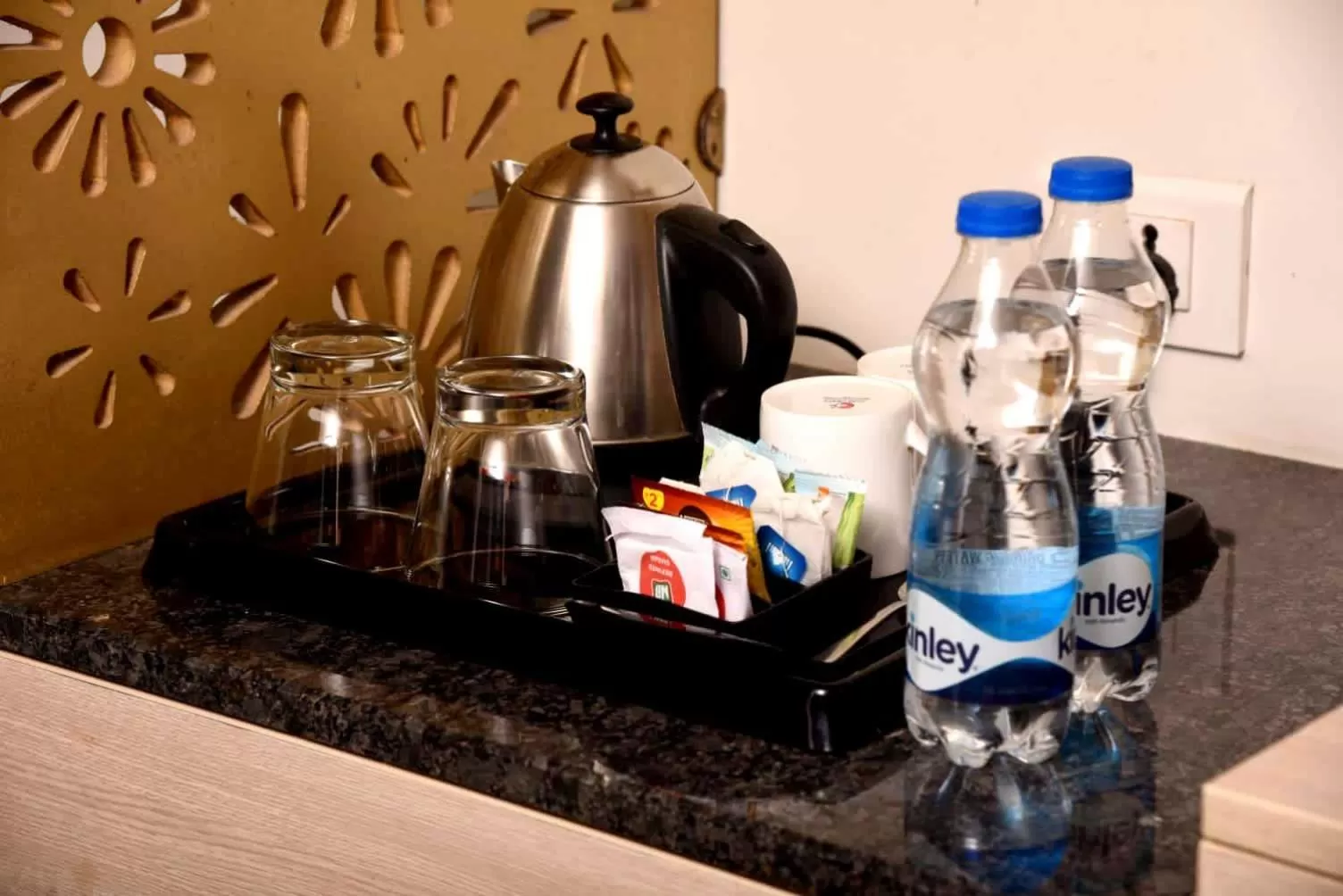 Coffee/tea facilities in Hotel Sabareesh Park