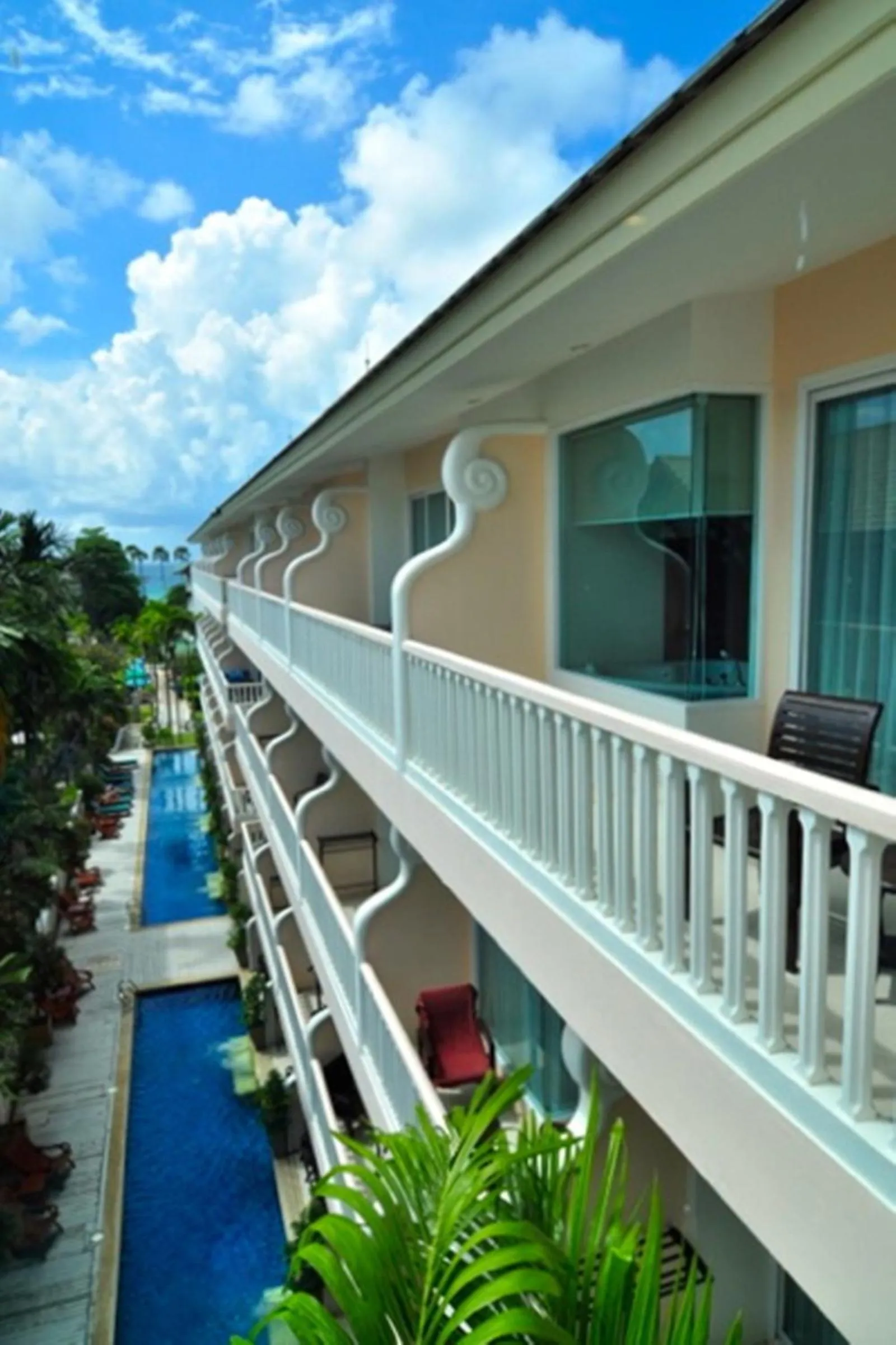 Facade/entrance in Baan Karonburi Resort
