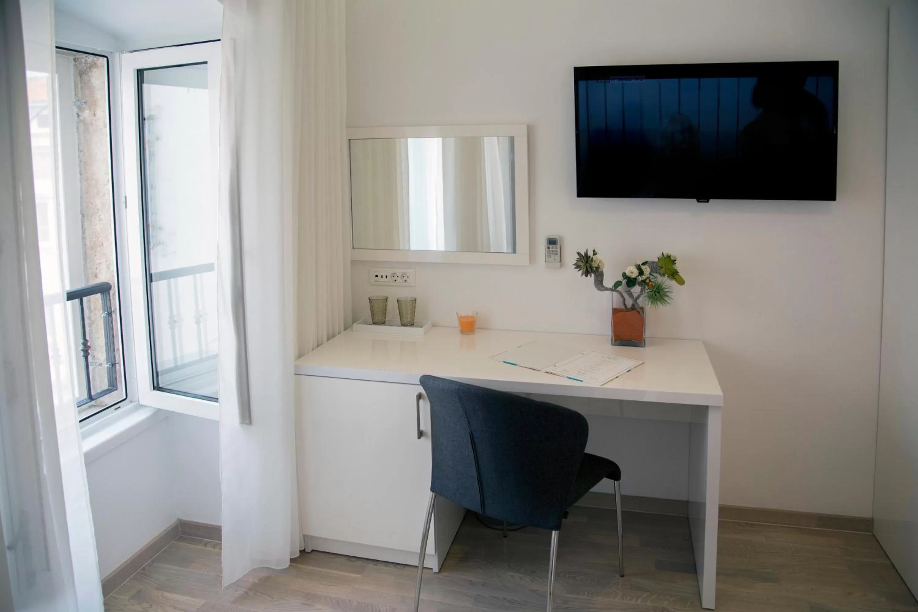 Photo of the whole room, TV/Entertainment Center in Luxury rooms Skystar-Split