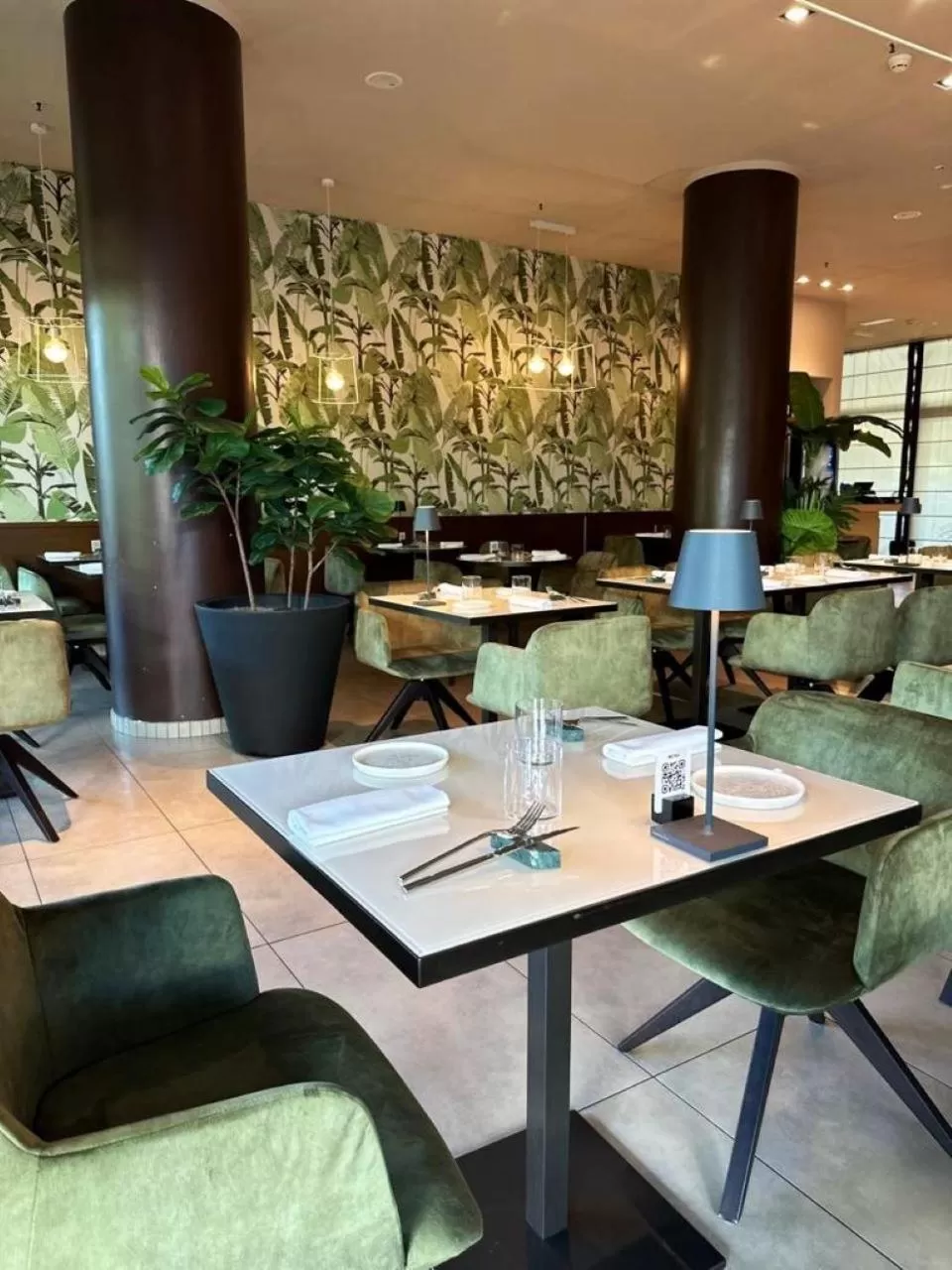 Restaurant/places to eat in Ramada Plaza by Wyndham Milano