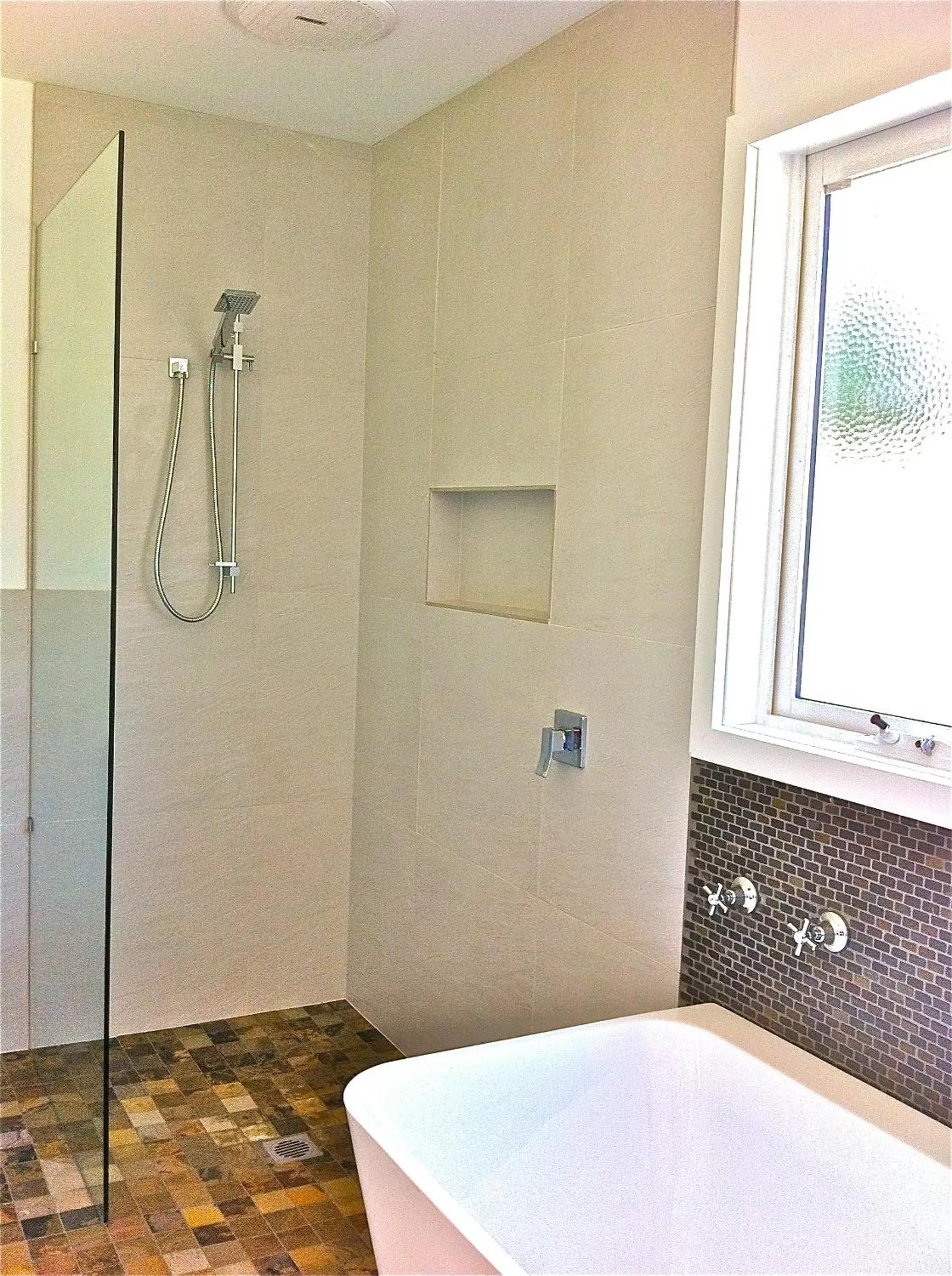 Shower, Bathroom in Sea Salt Bnb
