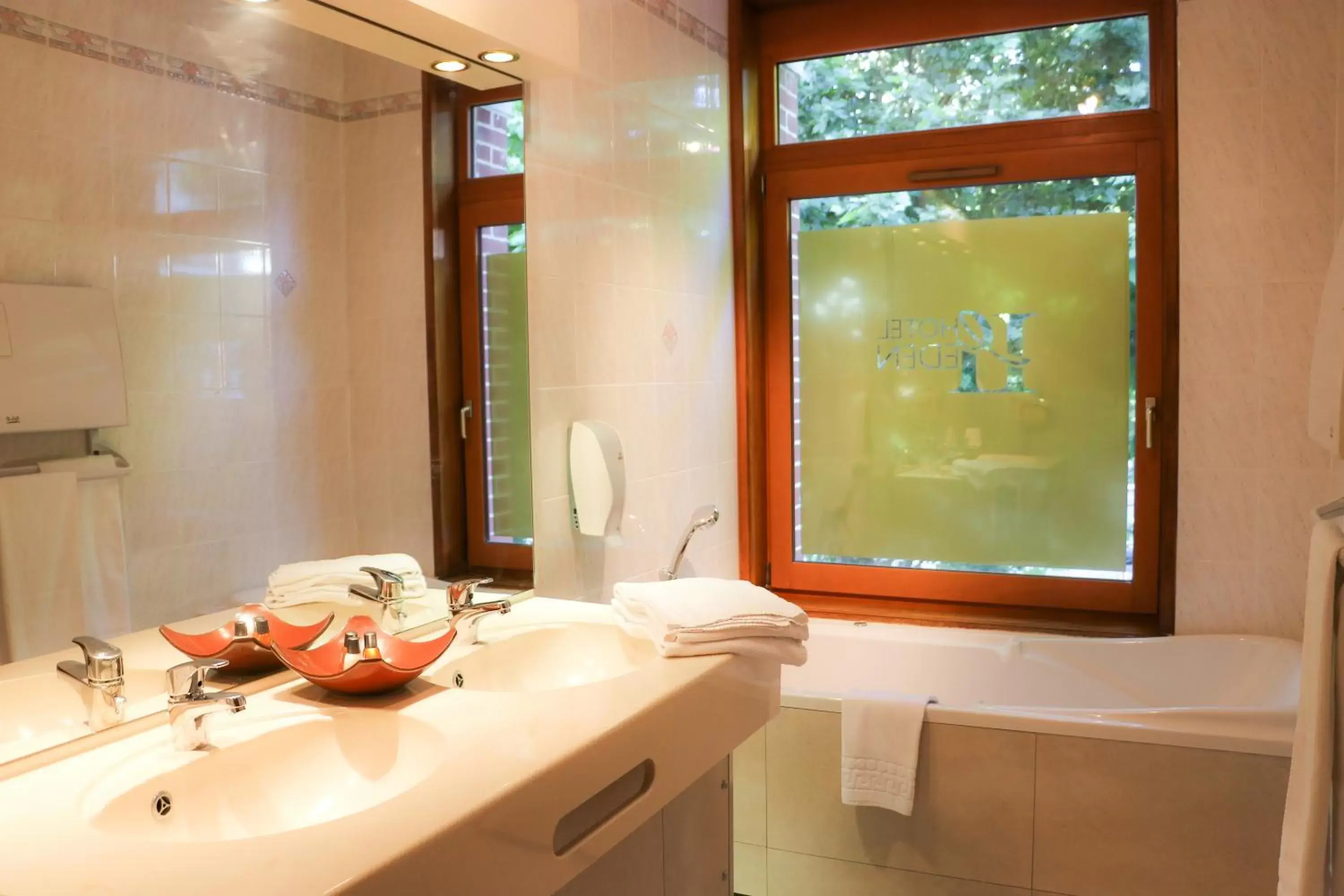 Junior Suite in Hotel Eden Junior Suite in Hotel Eden