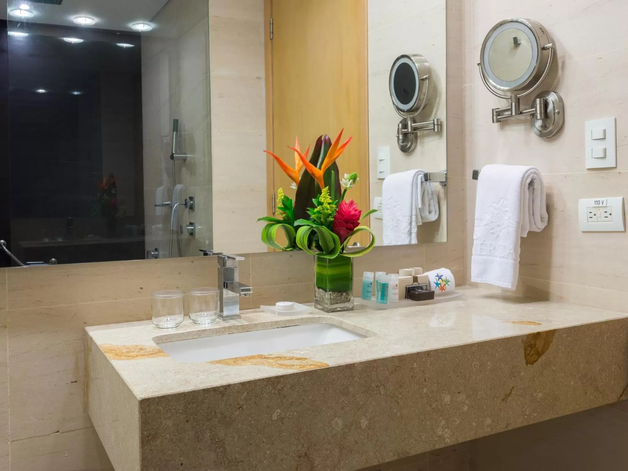 Shower in Las Americas Torre Del Mar