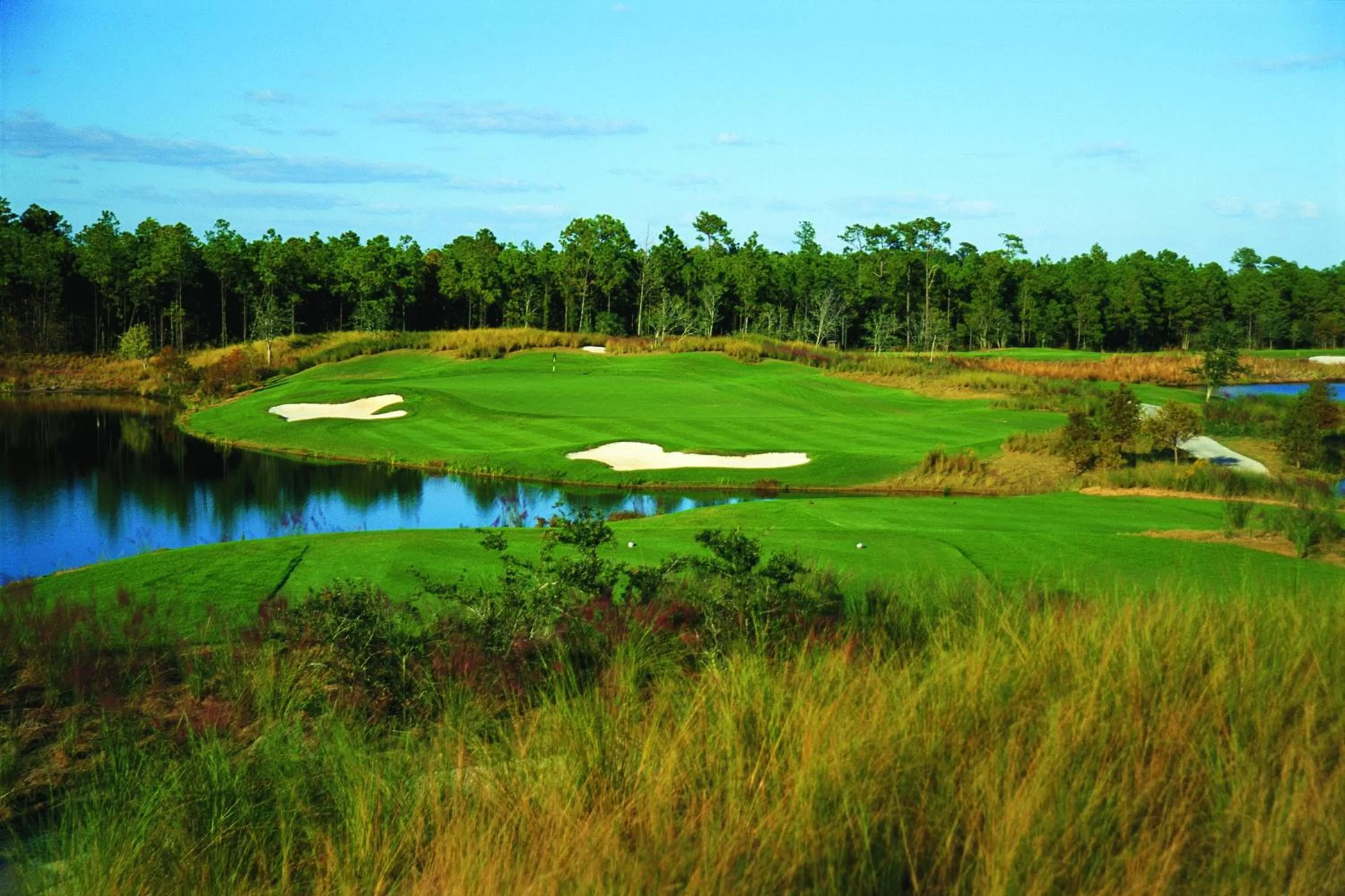 Golfcourse in Barefoot Resort Golf & Yacht Club Villas