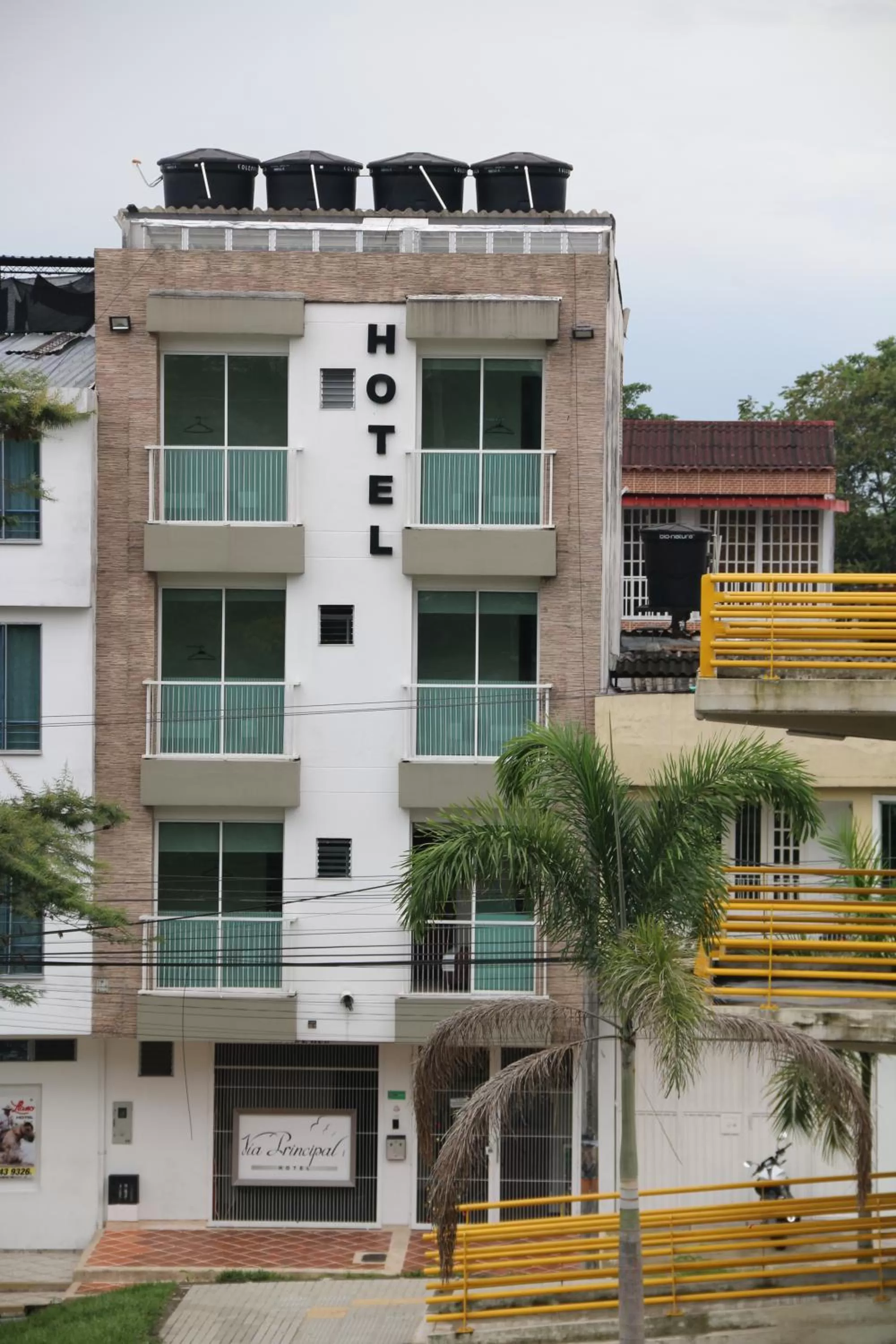 Property Building in Hotel Via Principal I