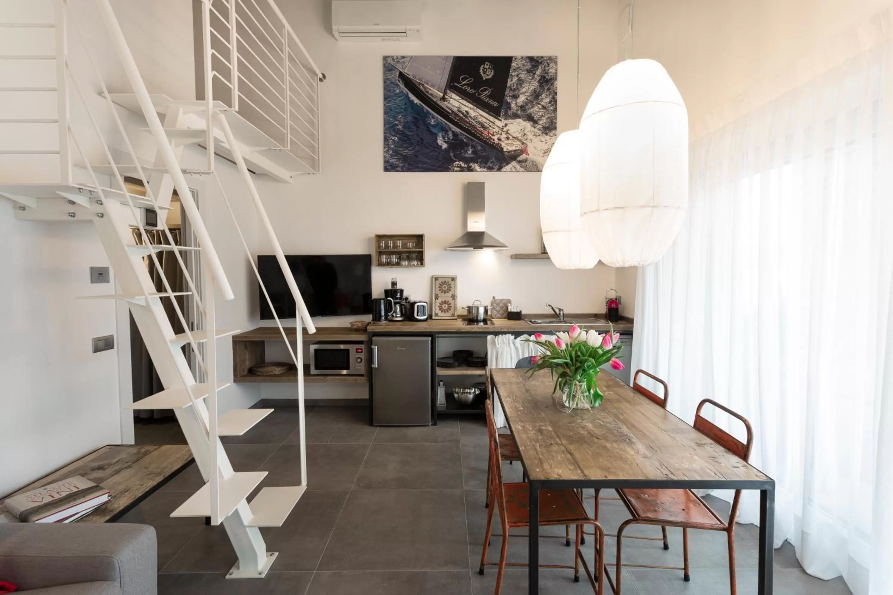 Kitchen or kitchenette, Kitchen/Kitchenette in Sunset Residence