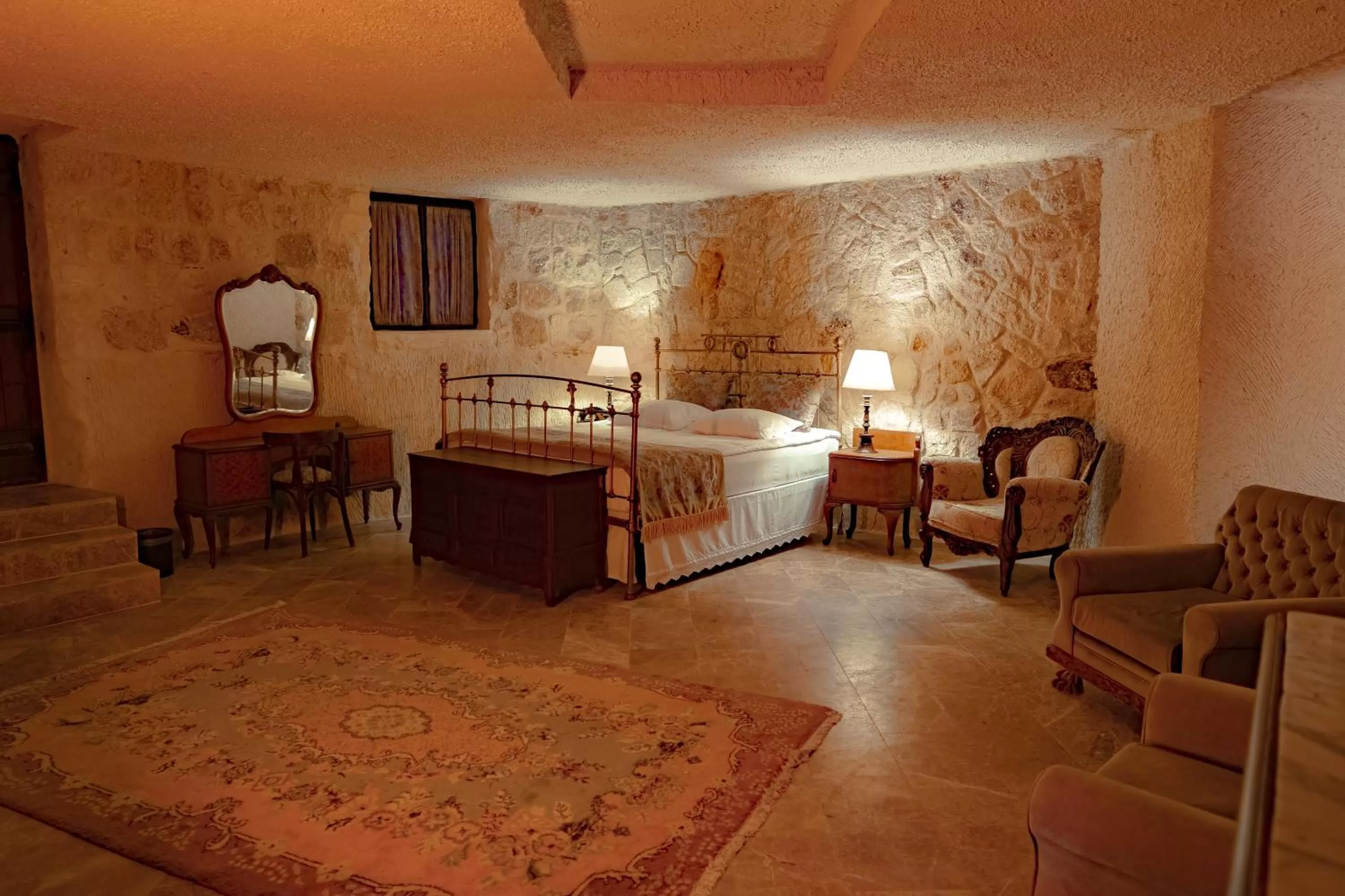 Suite with Private Pool in Yunak Evleri Cappadocia