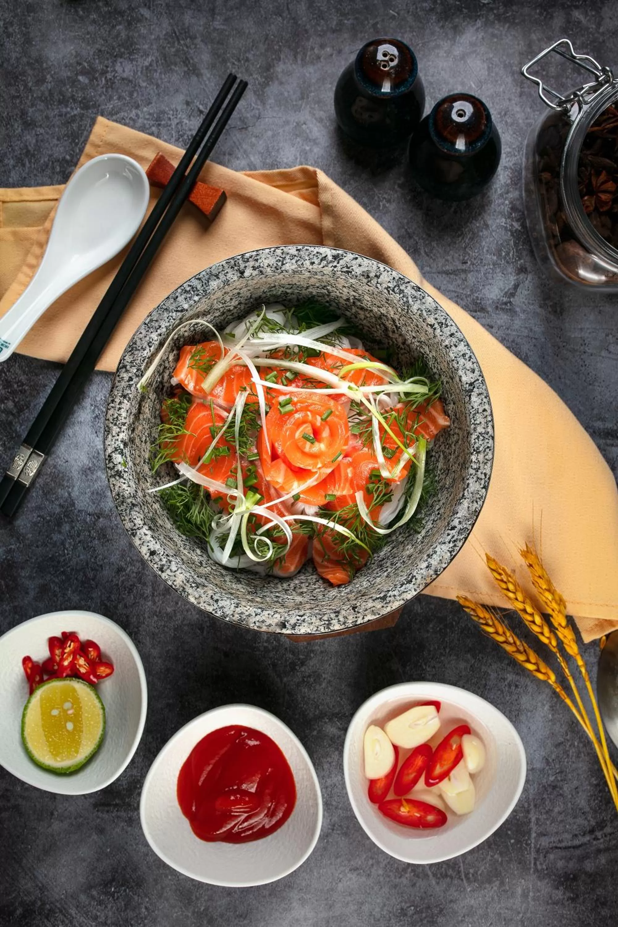 Restaurant/places to eat in Lucien Hanoi Lakeside Hotel & Rooftop