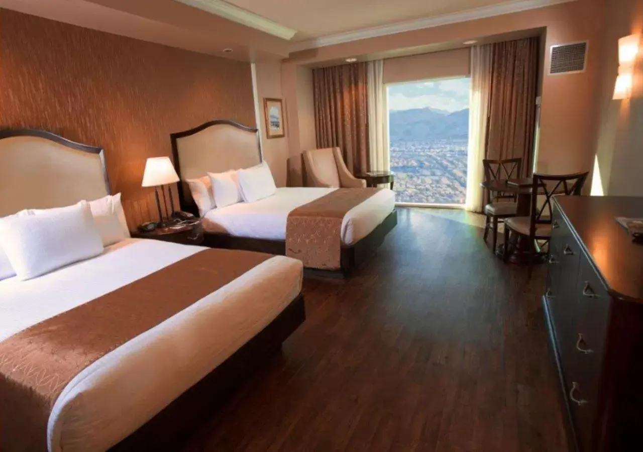 Standard Queen Room with Two Queen Beds in South Point Hotel Casino-Spa Standard Queen Room with Two Queen Beds in South Point Hotel Casino-Spa