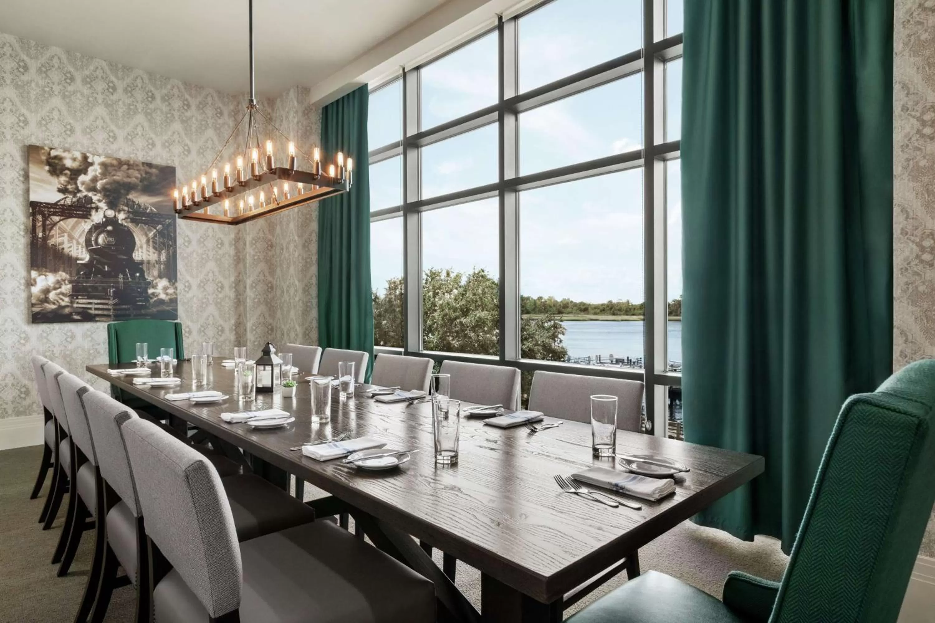 Meeting/conference room in Embassy Suites By Hilton Wilmington Riverfront