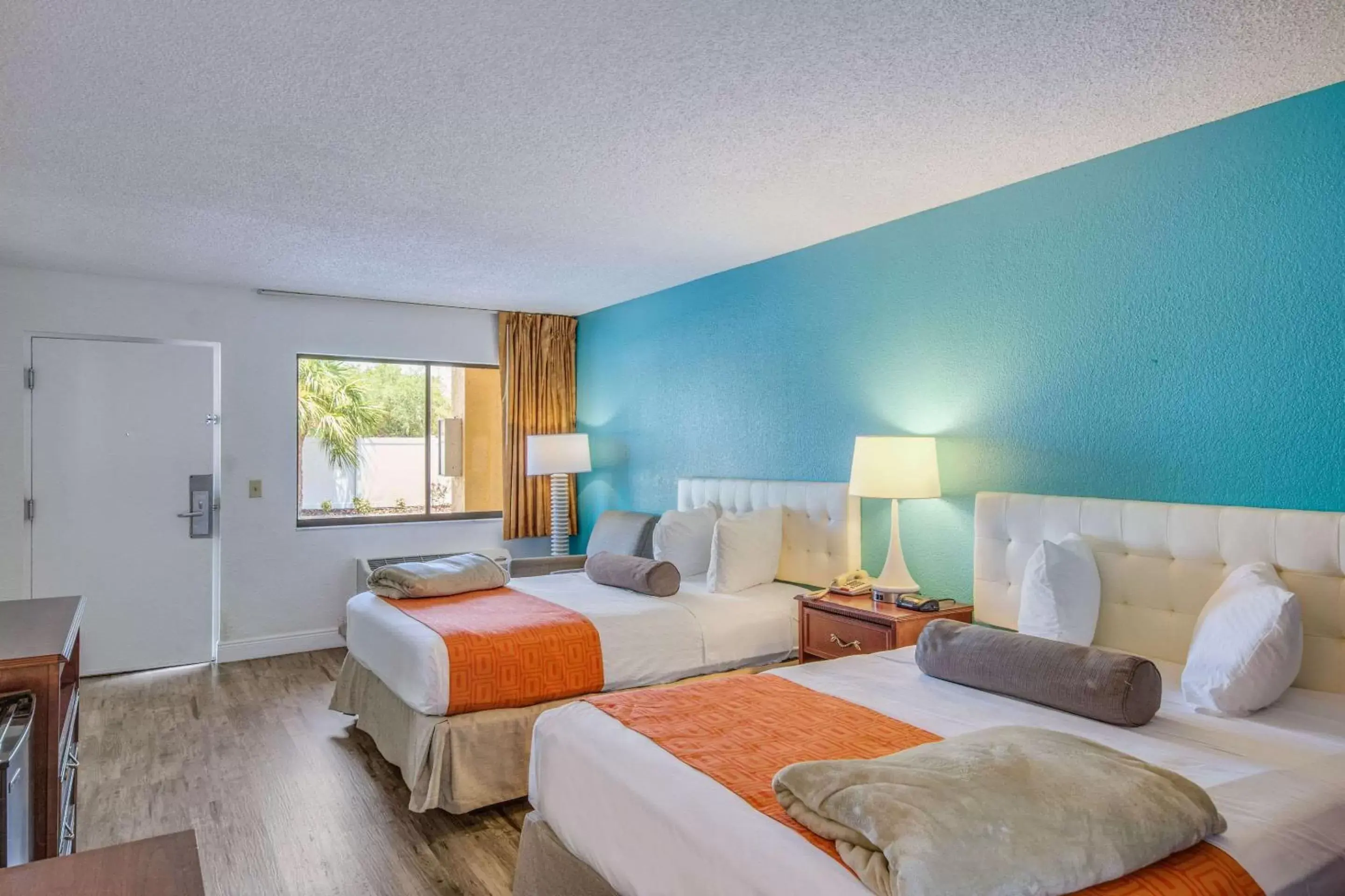 Queen Room with Two Queen Beds - Smoking in Rodeway Inn Port Richey North Queen Room with Two Queen Beds - Smoking in Rodeway Inn Port Richey North