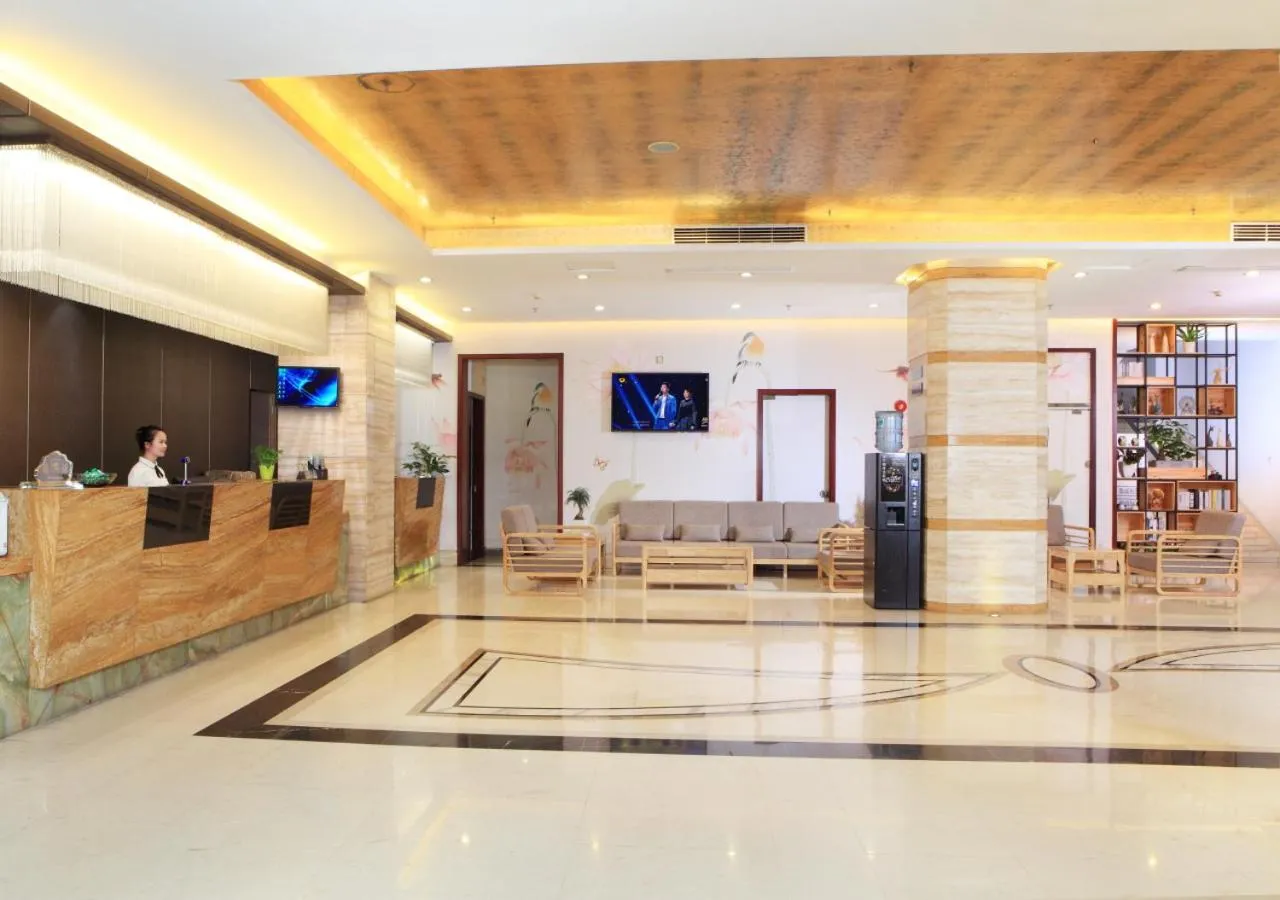 Lobby or reception in Guangzhou Shi Liu Hotel