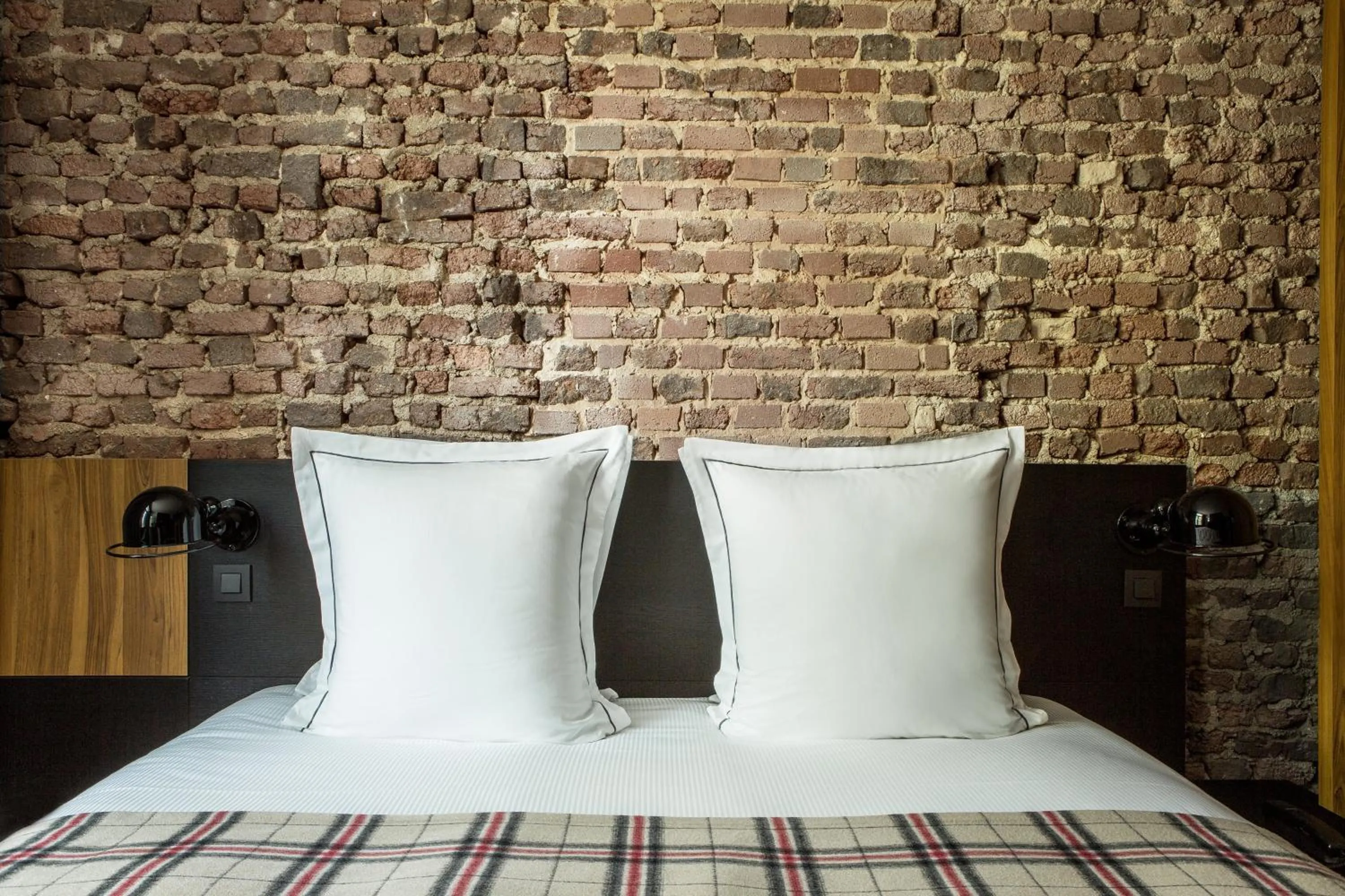 Bed in Hôtel Louvre-Lens - Esprit de France