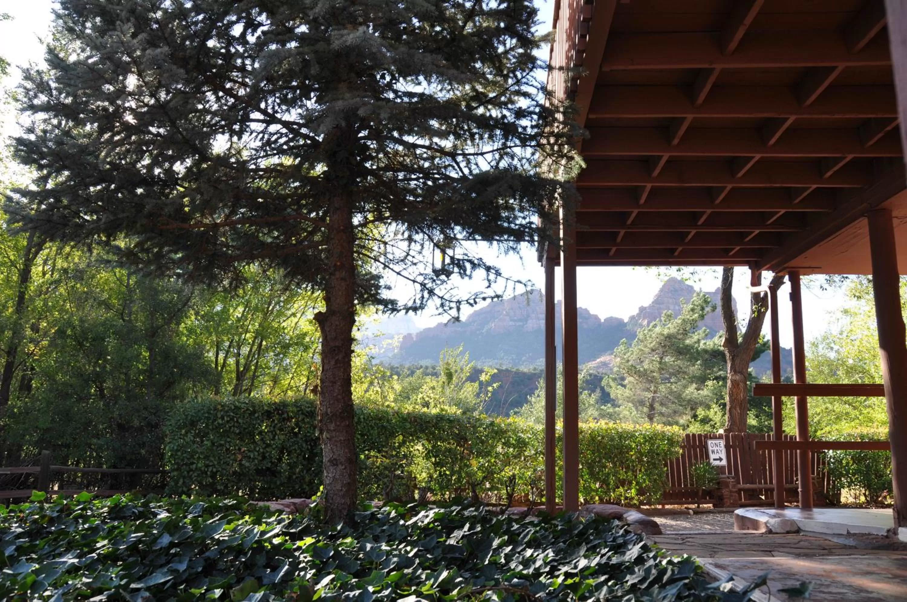 Facade/entrance in La Petite Sedona