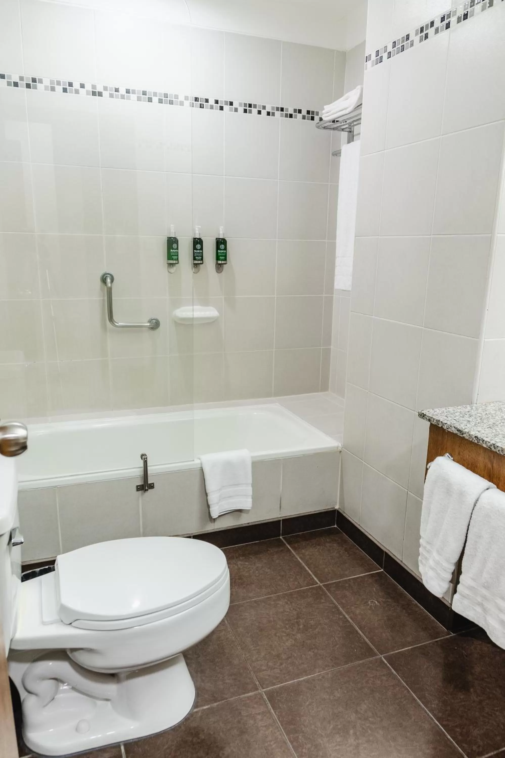 Shower in Wyndham Garden Guayaquil