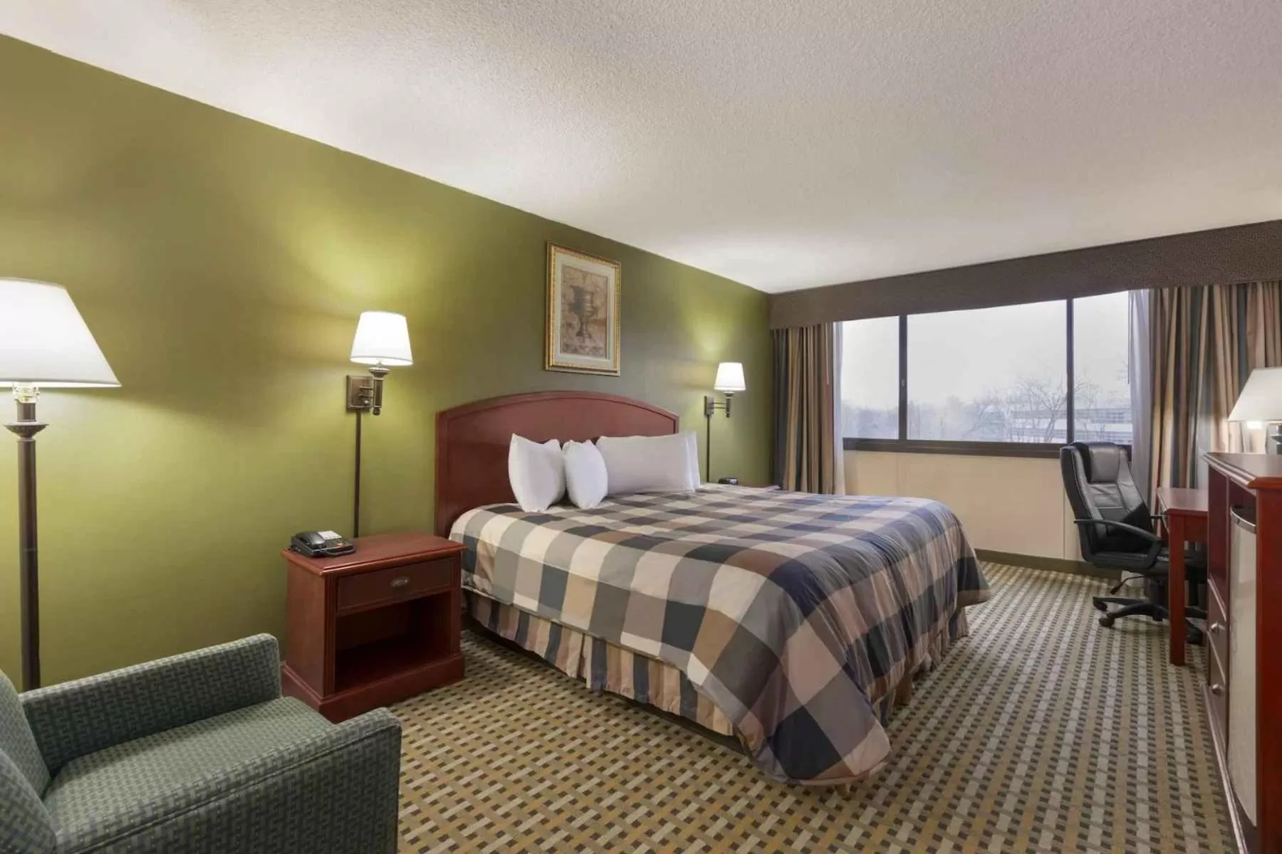 One-Bedroom King Studio Suite -  Non-Smoking in Ramada by Wyndham Rochelle Park Near Paramus