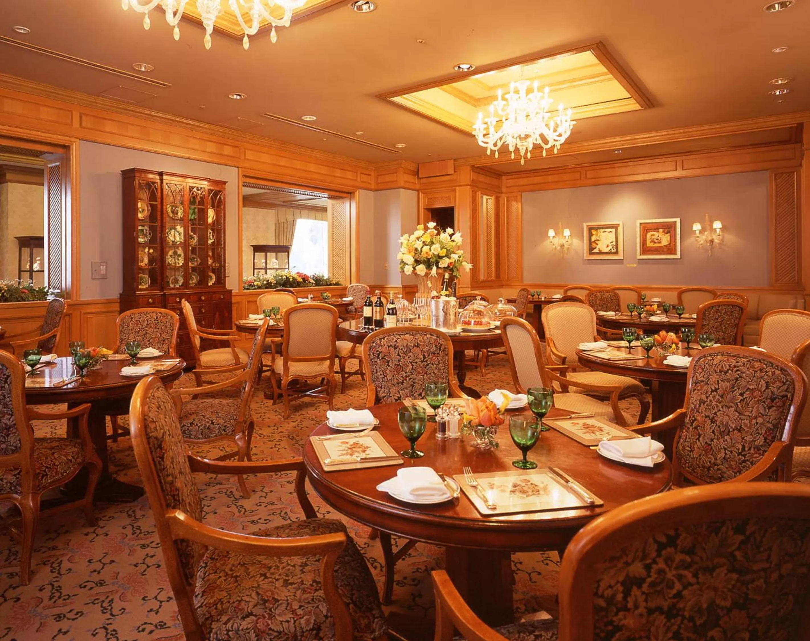 Restaurant/places to eat in Hotel Chinzanso Tokyo