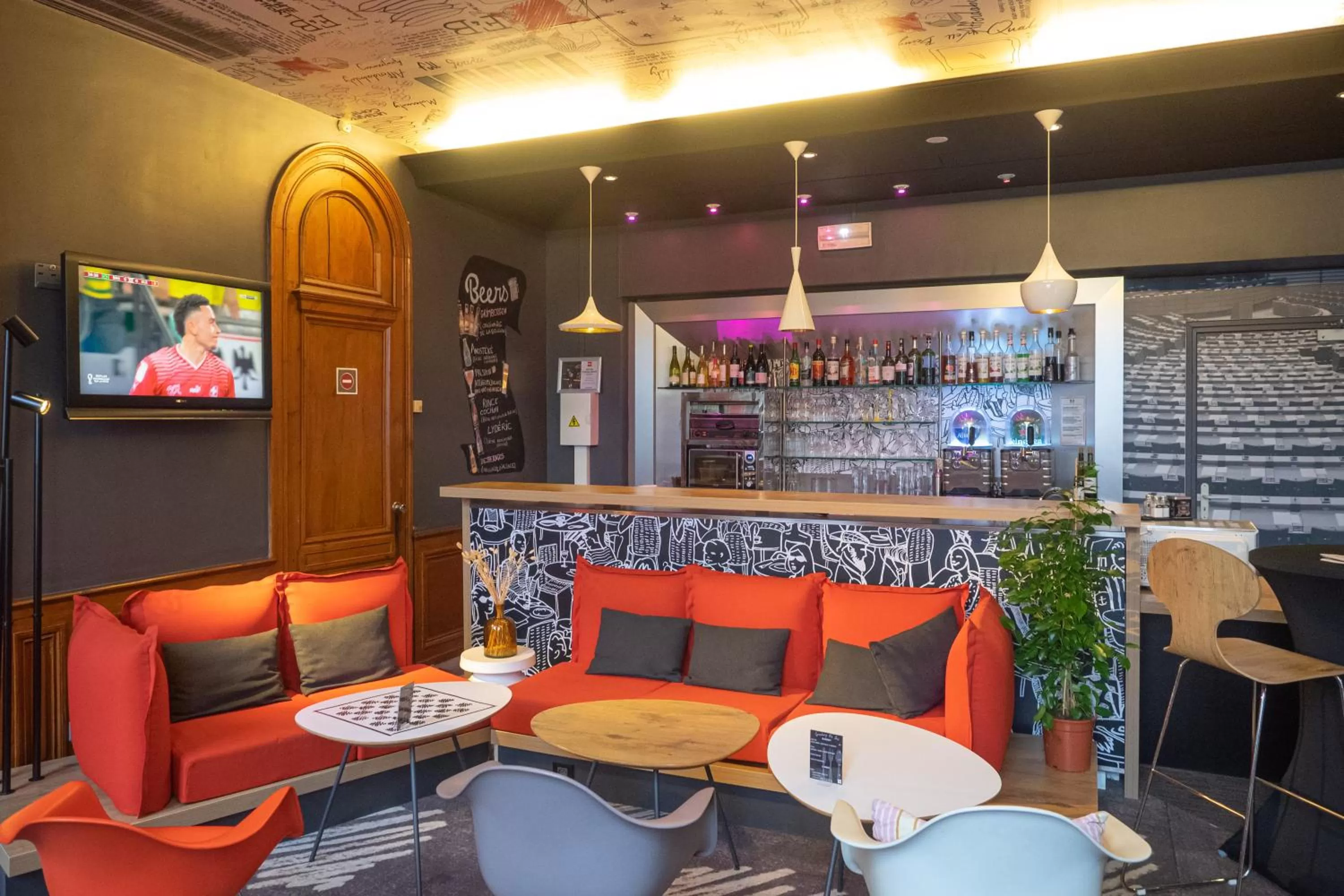 Lobby or reception in ibis Douai Centre