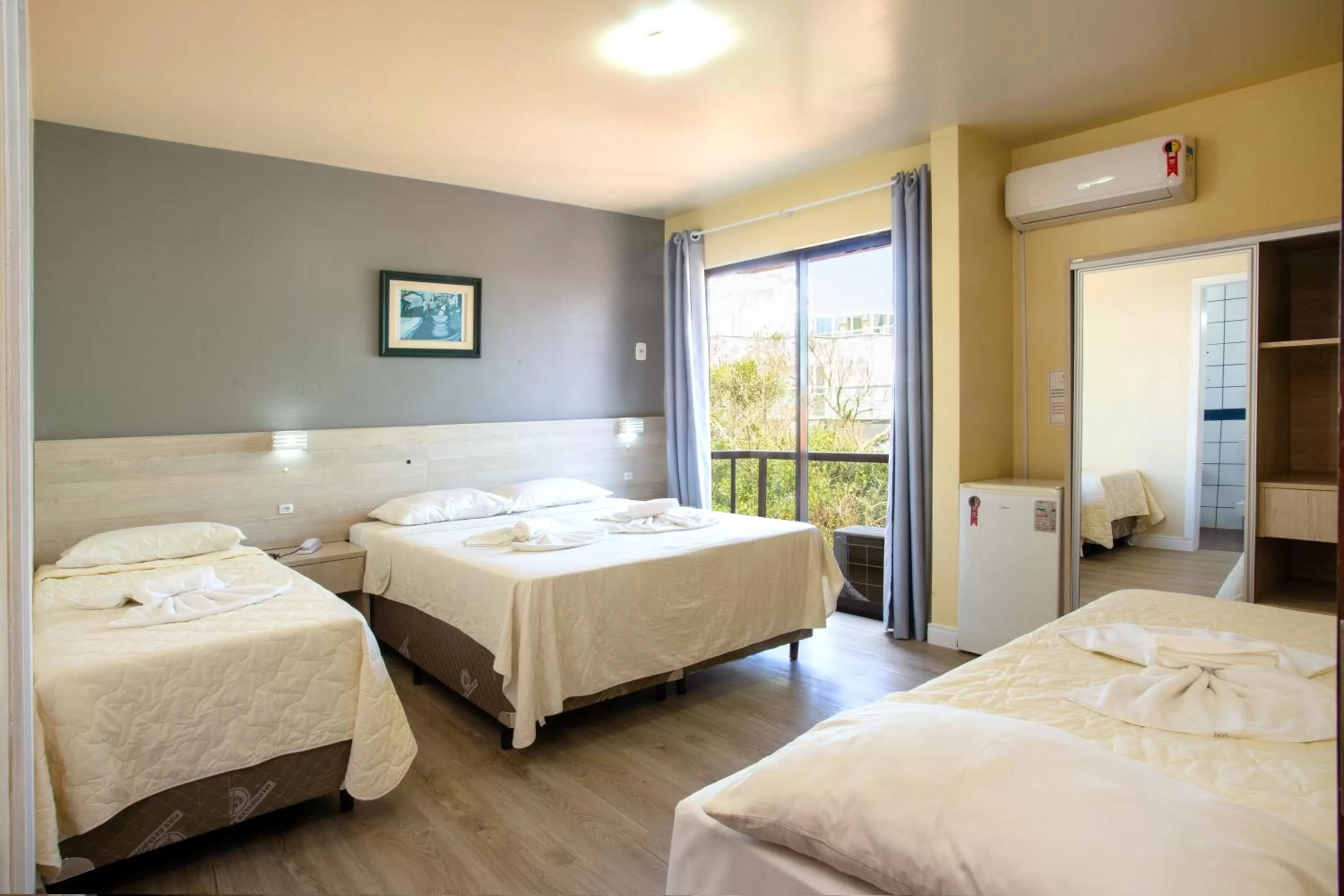 Bed in Hotel Vila Mar