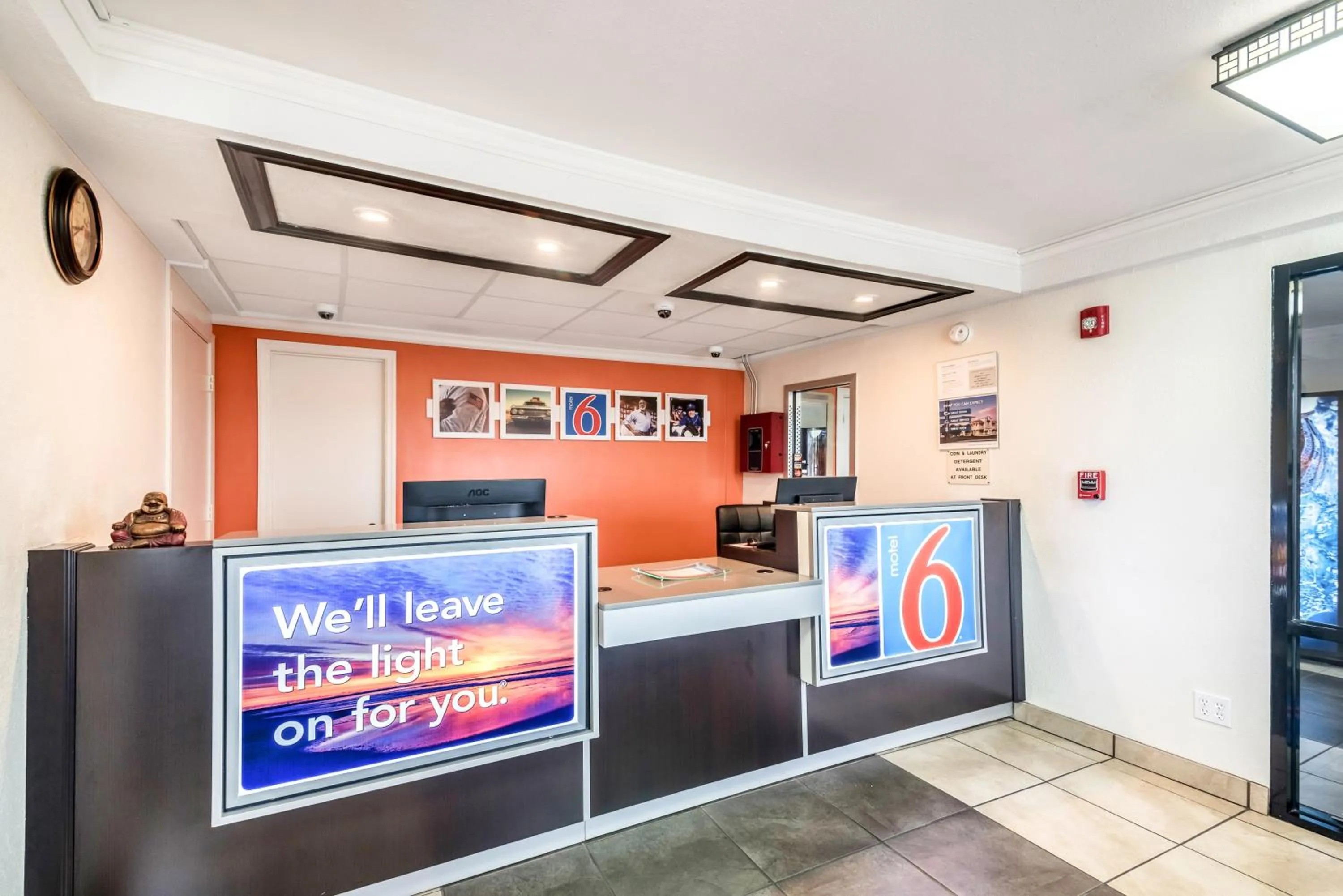 Lobby or reception in Motel 6-Anniston, AL