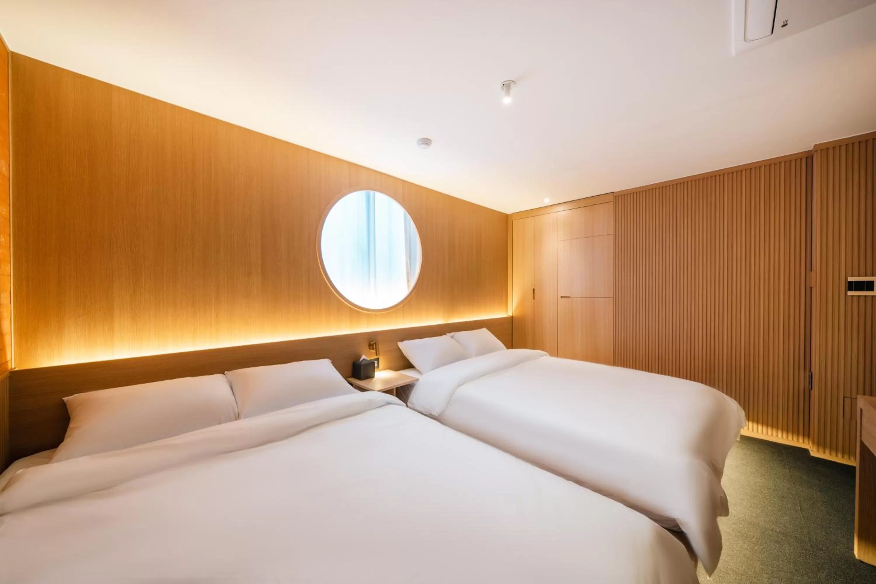 Bed in Y Collection by Unboundi Gyeongju