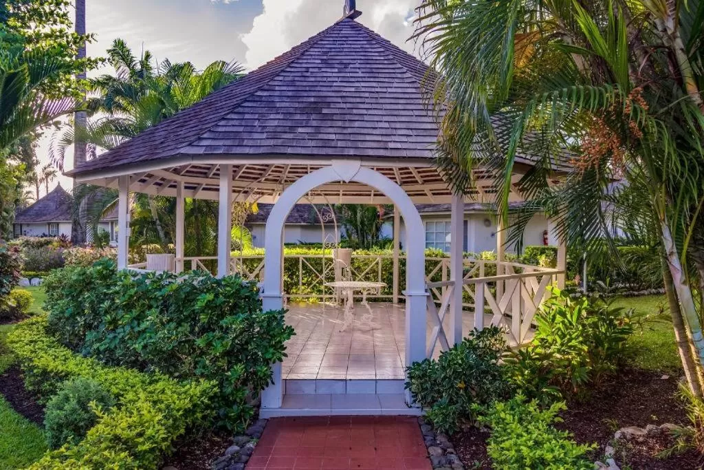 Garden in Royal Decameron Club Caribbean Resort - ALL INCLUSIVE