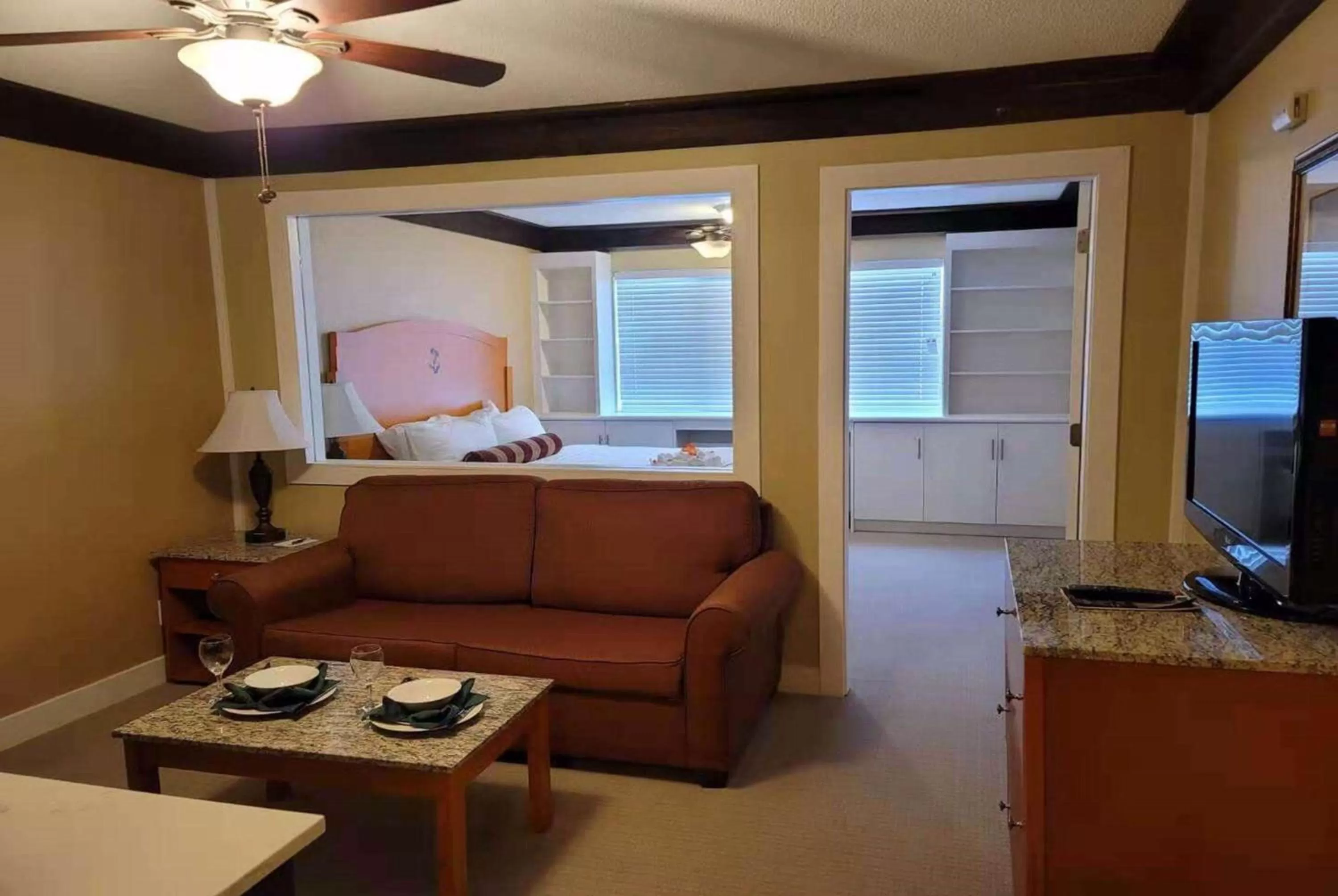 Photo of the whole room in Abercorn Hotel, Trademark Collection by Wyndham