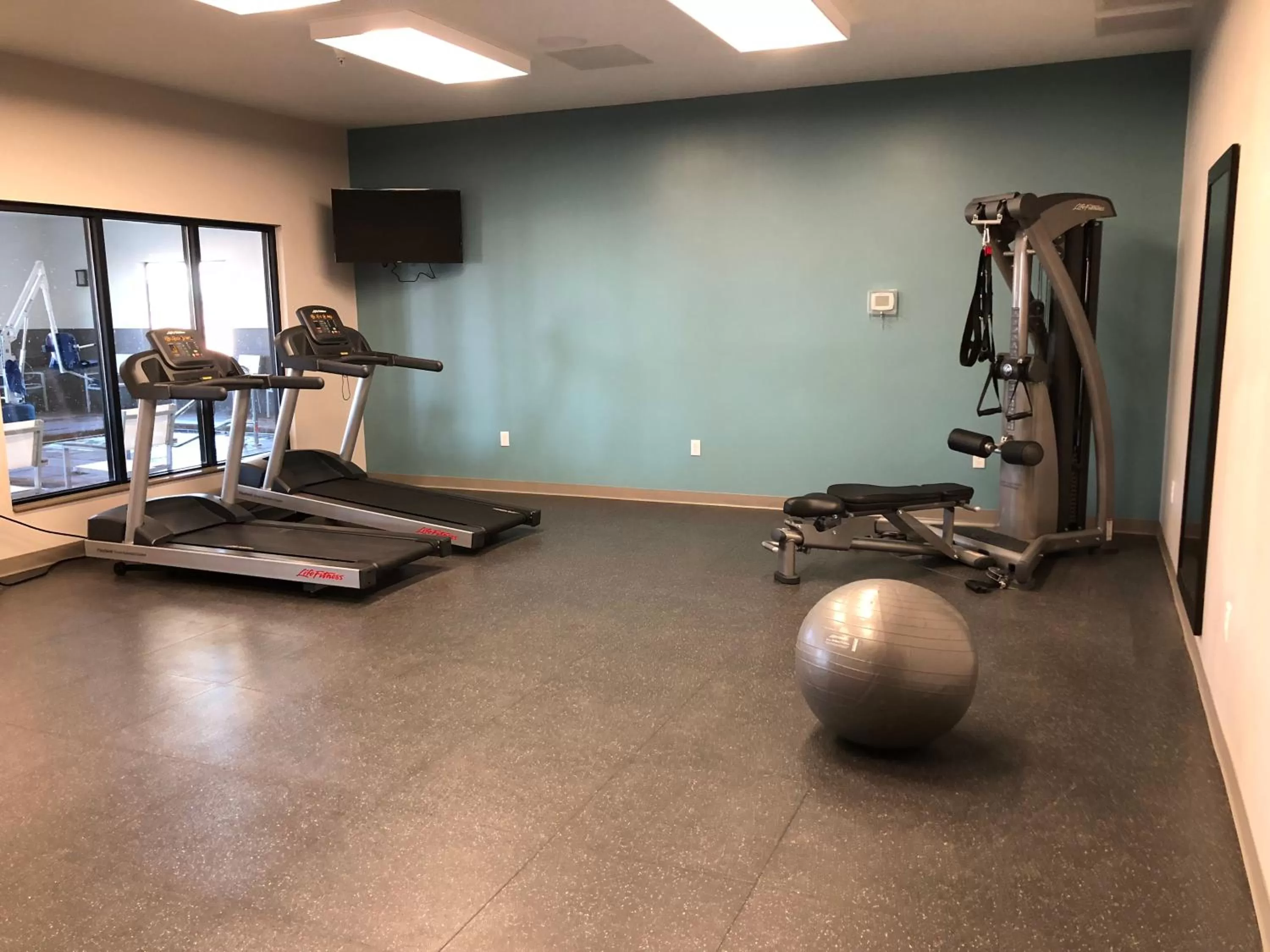 Fitness centre/facilities in Country Inn & Suites by Radisson, Page, AZ