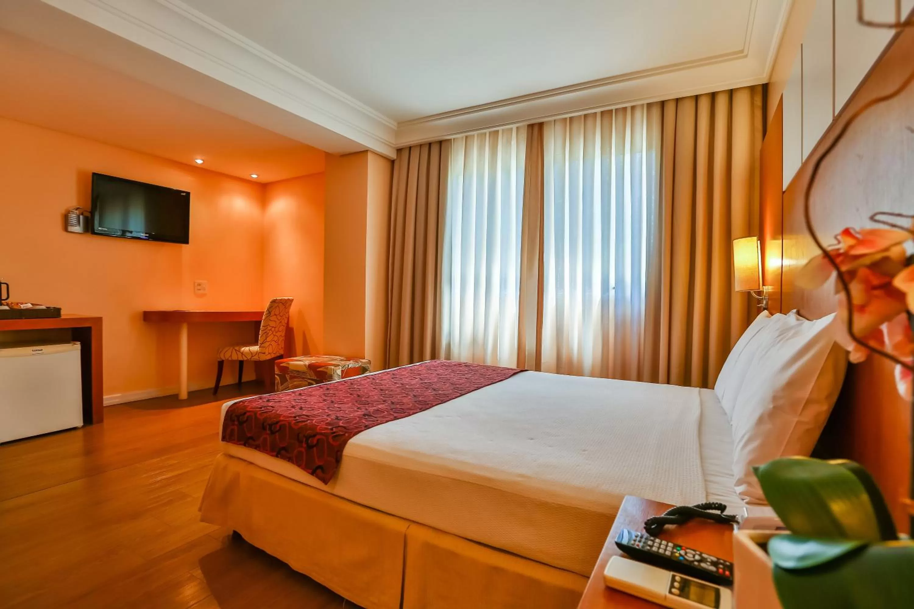 Photo of the whole room, Bed in Dubai Macaé by Atlântica