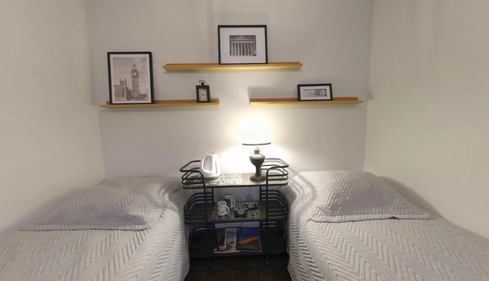 Photo of the whole room, Bed in Rent apart Las Condes