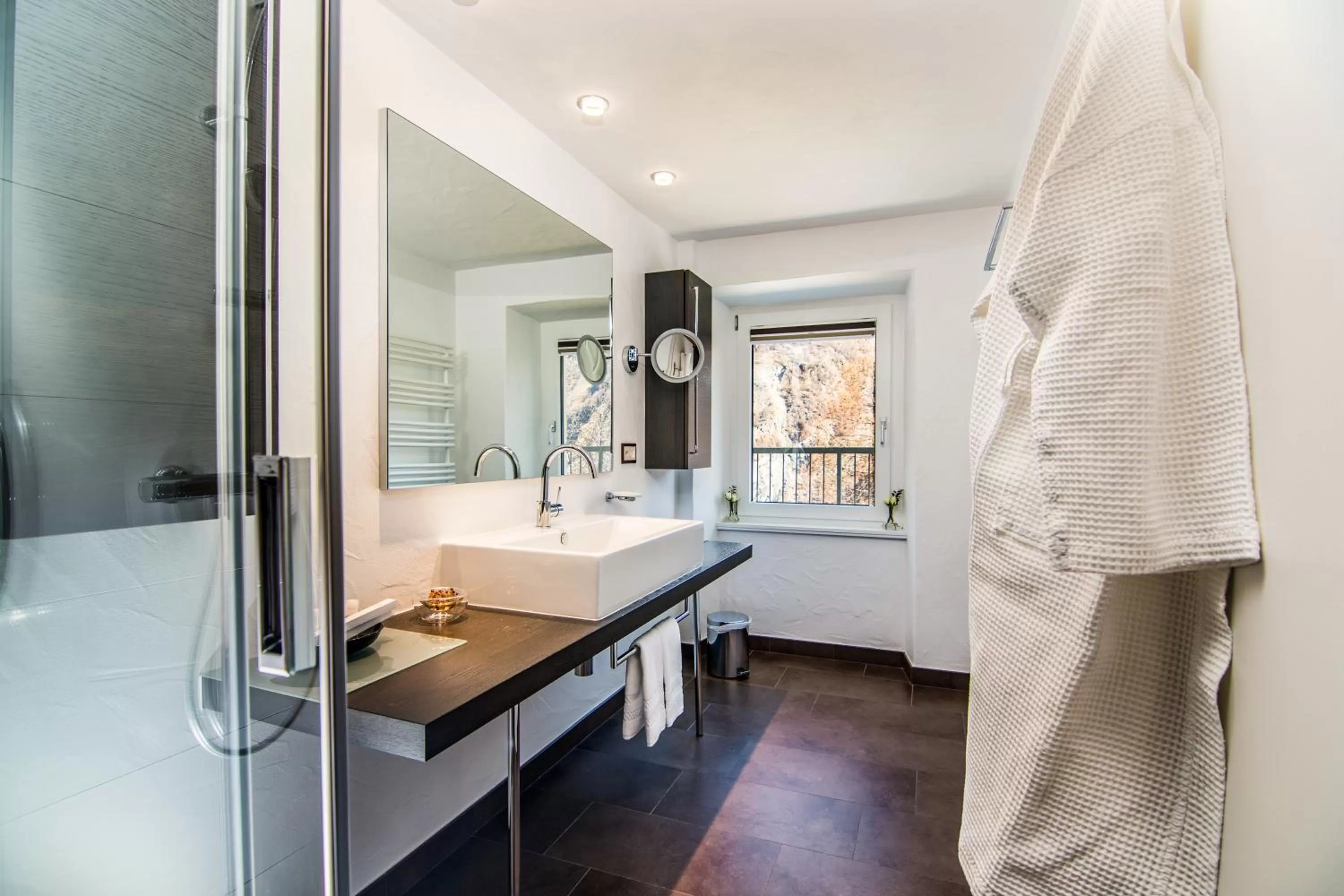 Shower, Bathroom in Waldhotel Fletschhorn Saas-Fee