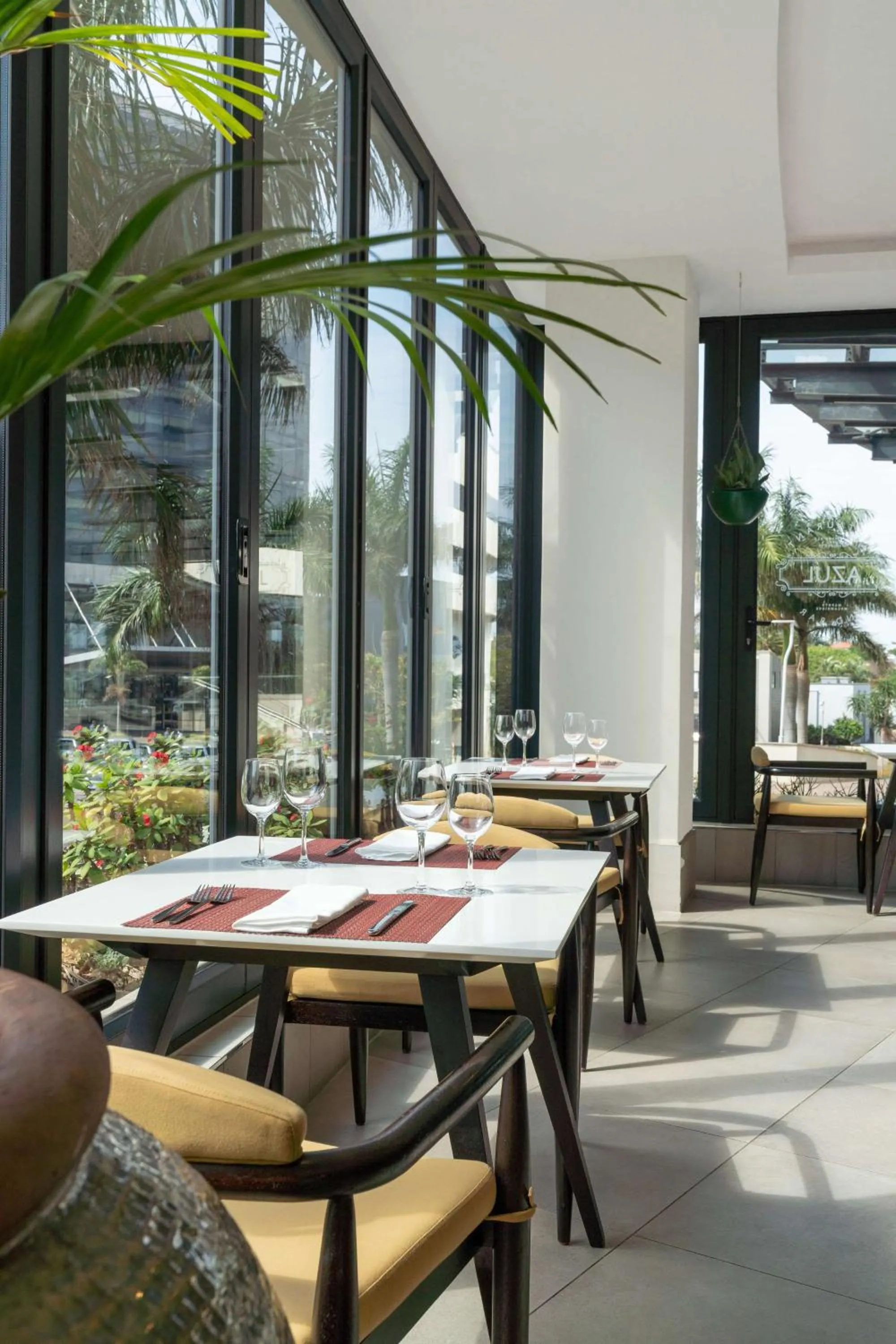 Restaurant/places to eat in Radisson Blu Hotel & Residence Maputo