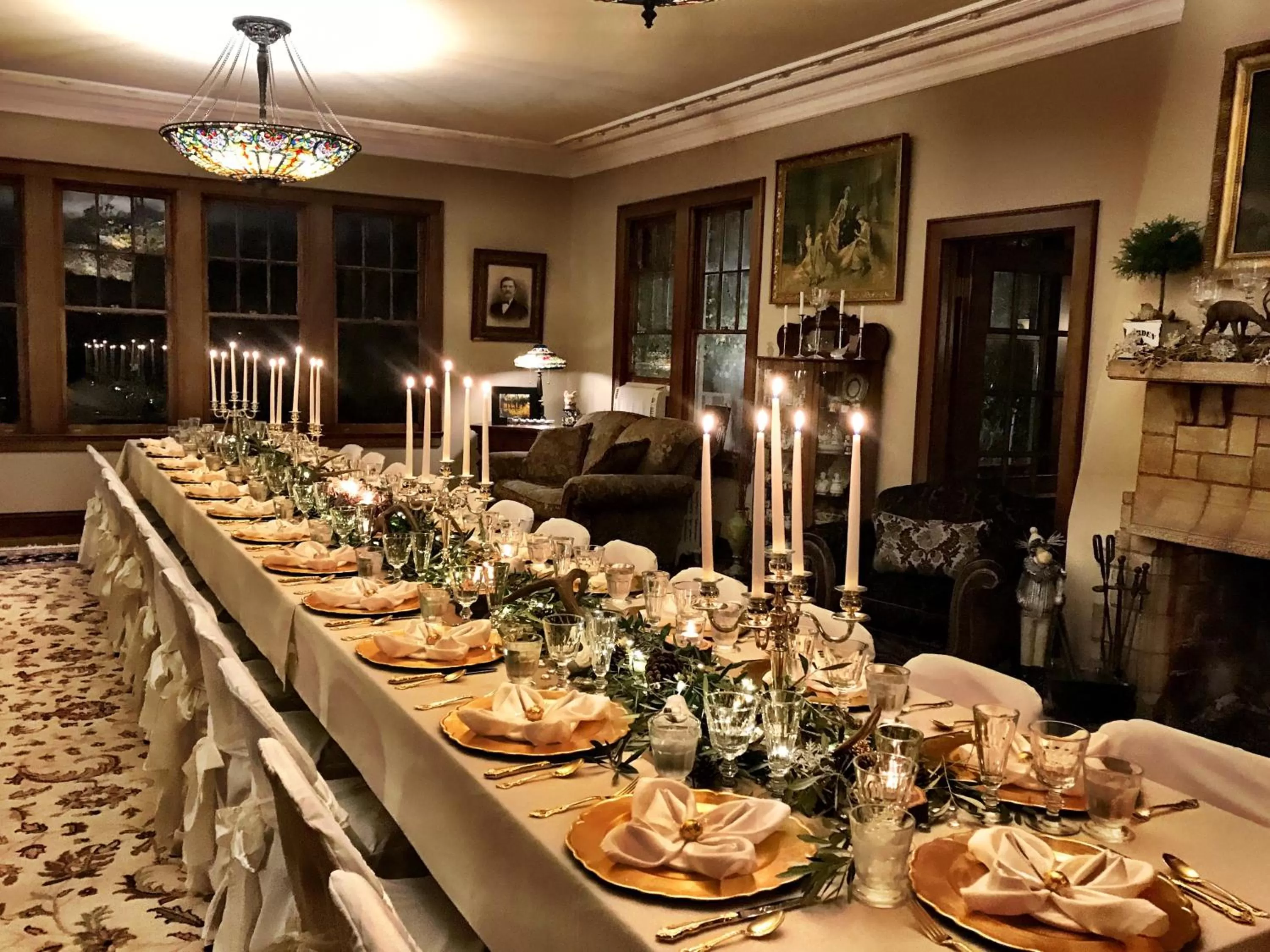 Living room in The Inn on Knowles Hill Bed & Breakfast Hotel
